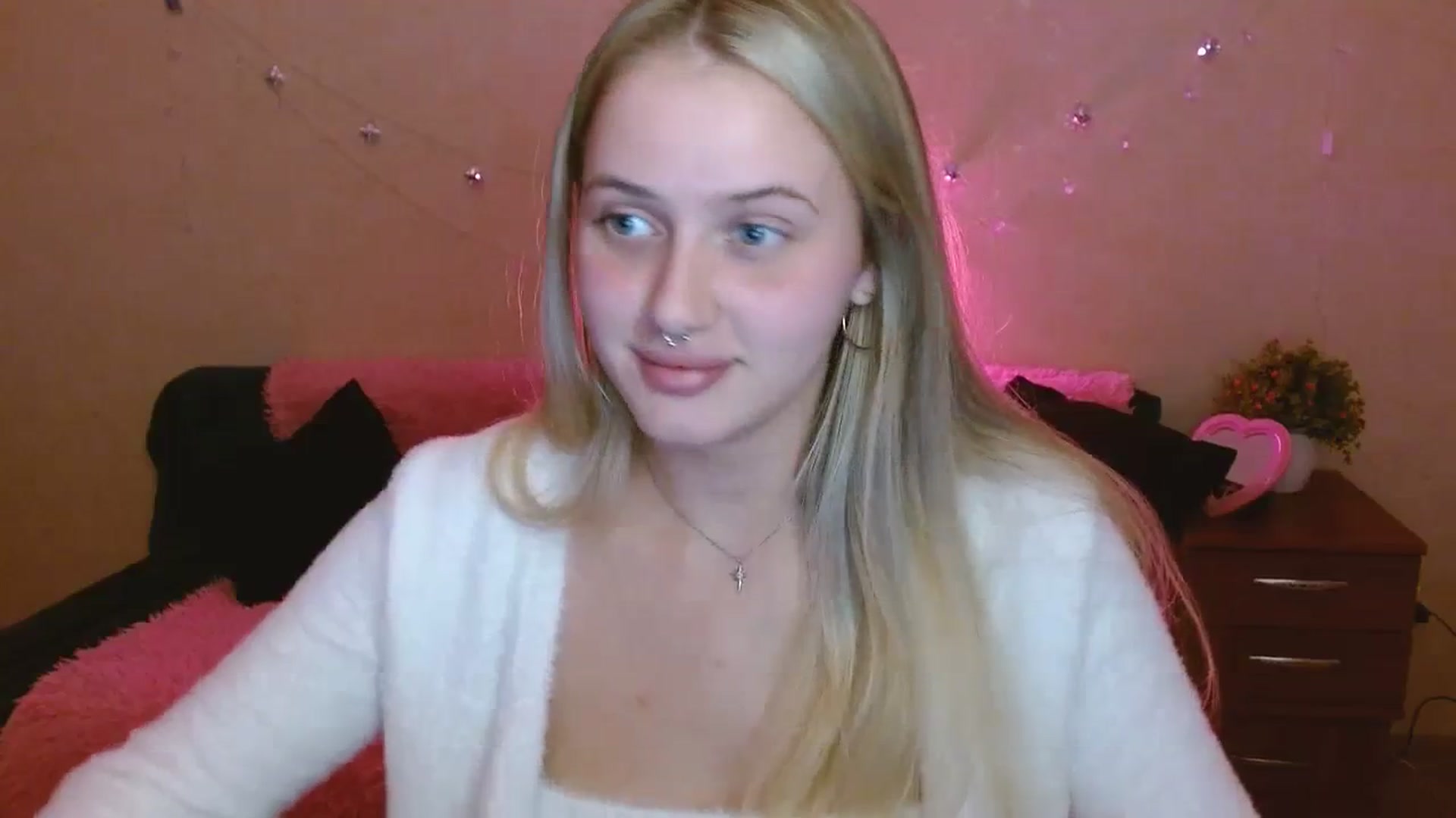 Gallery image thumbnail from Alleiko's myfreecams stream on, 11/26/2023, 13:48 image 13 of 20