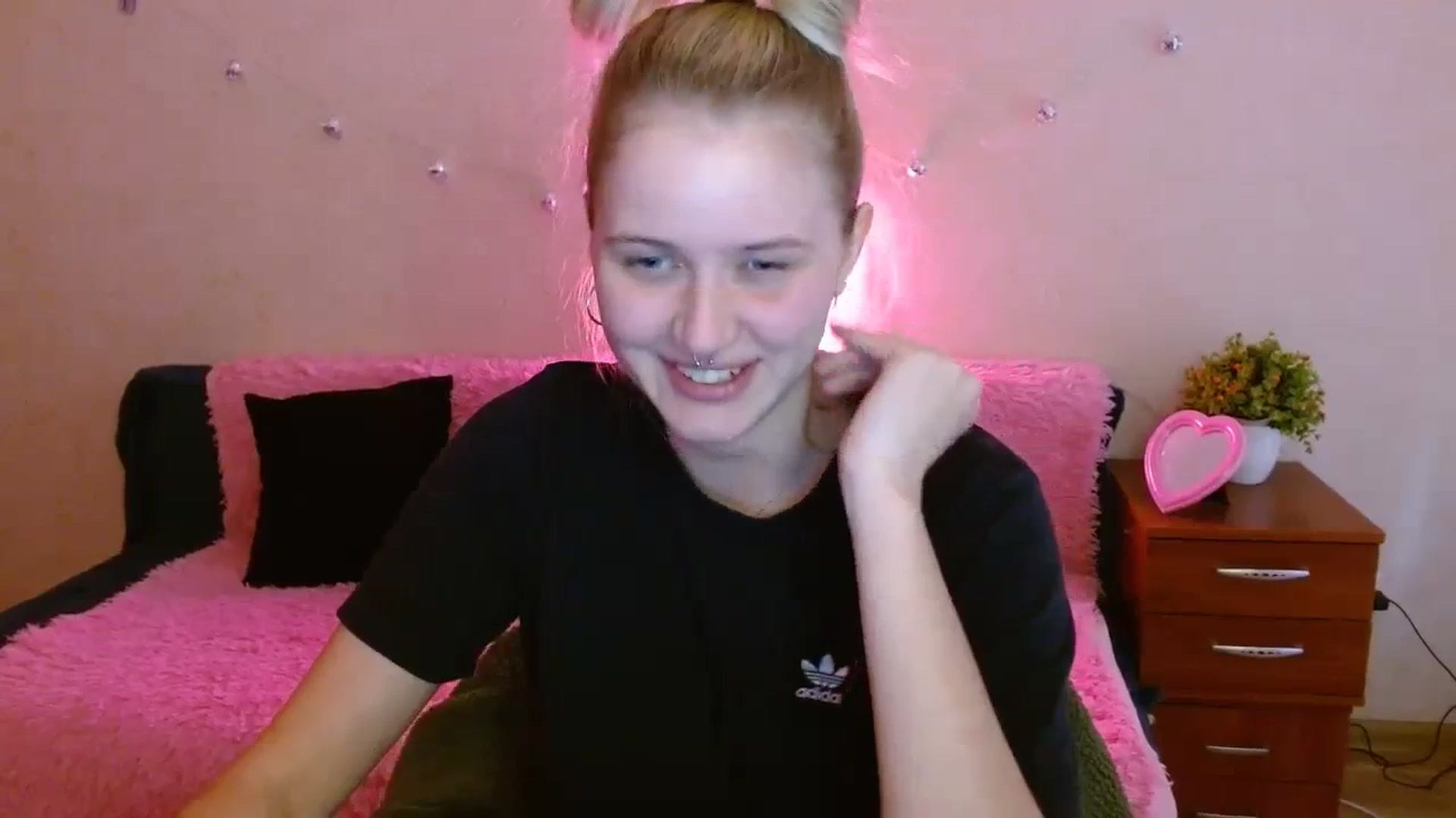 Gallery image thumbnail from Alleiko's myfreecams stream on, 11/27/2023, 12:00 image 14 of 20