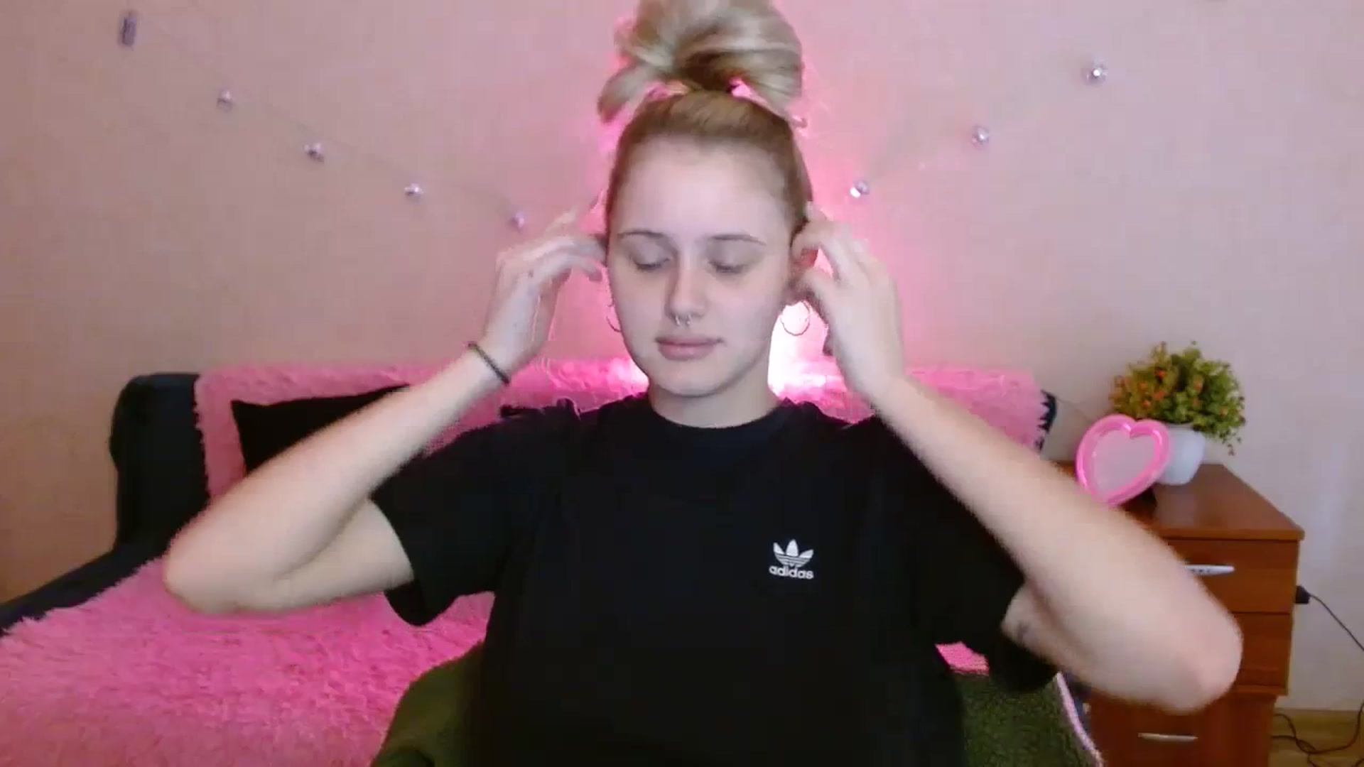 Gallery image thumbnail from Alleiko's myfreecams stream on, 11/27/2023, 12:00 image 2 of 20