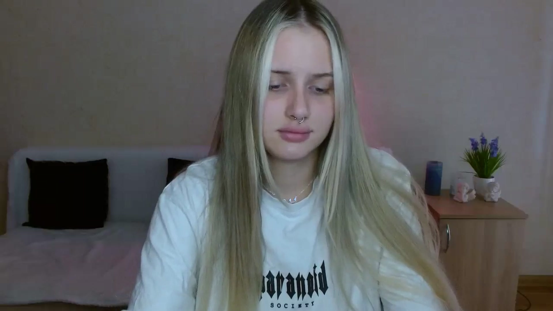 Gallery image thumbnail from Alleiko's myfreecams stream on, 05/06/2024, 16:16 image 2 of 20