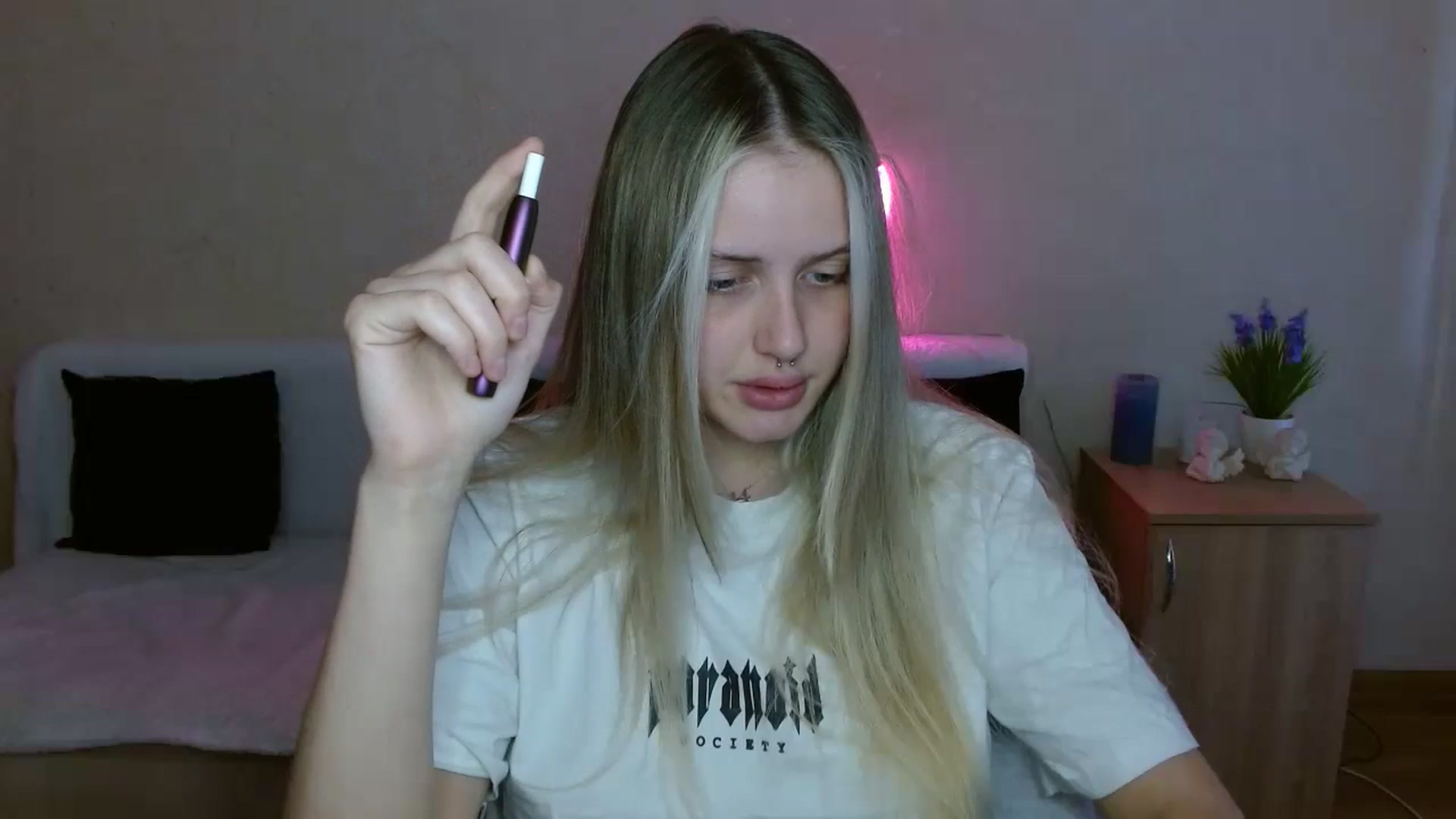 Gallery image thumbnail from Alleiko's myfreecams stream on, 05/06/2024, 16:16 image 7 of 20