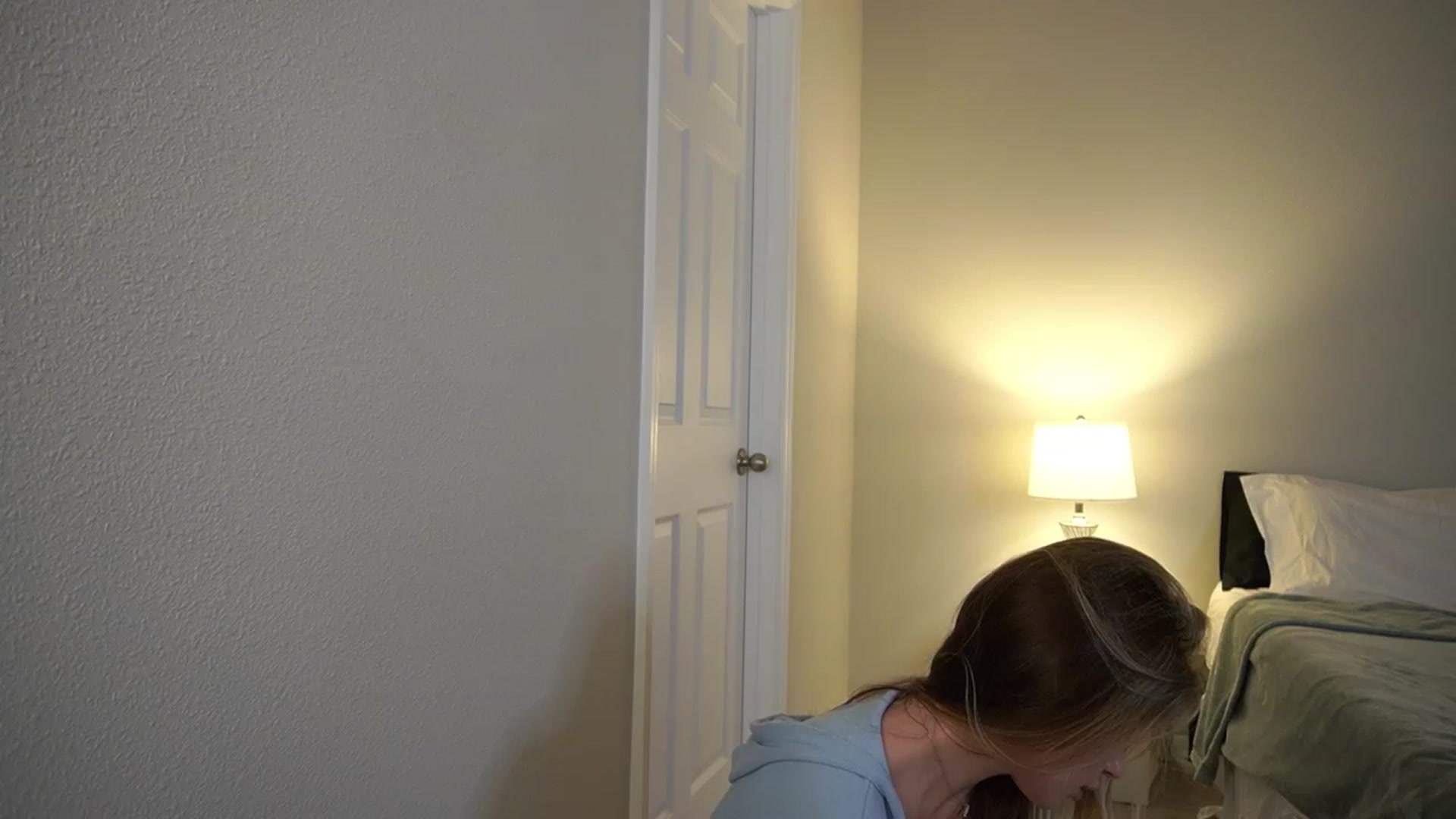 Gallery image thumbnail from Alleksandra_'s myfreecams stream on, 02/15/2023, 21:29 image 11 of 20
