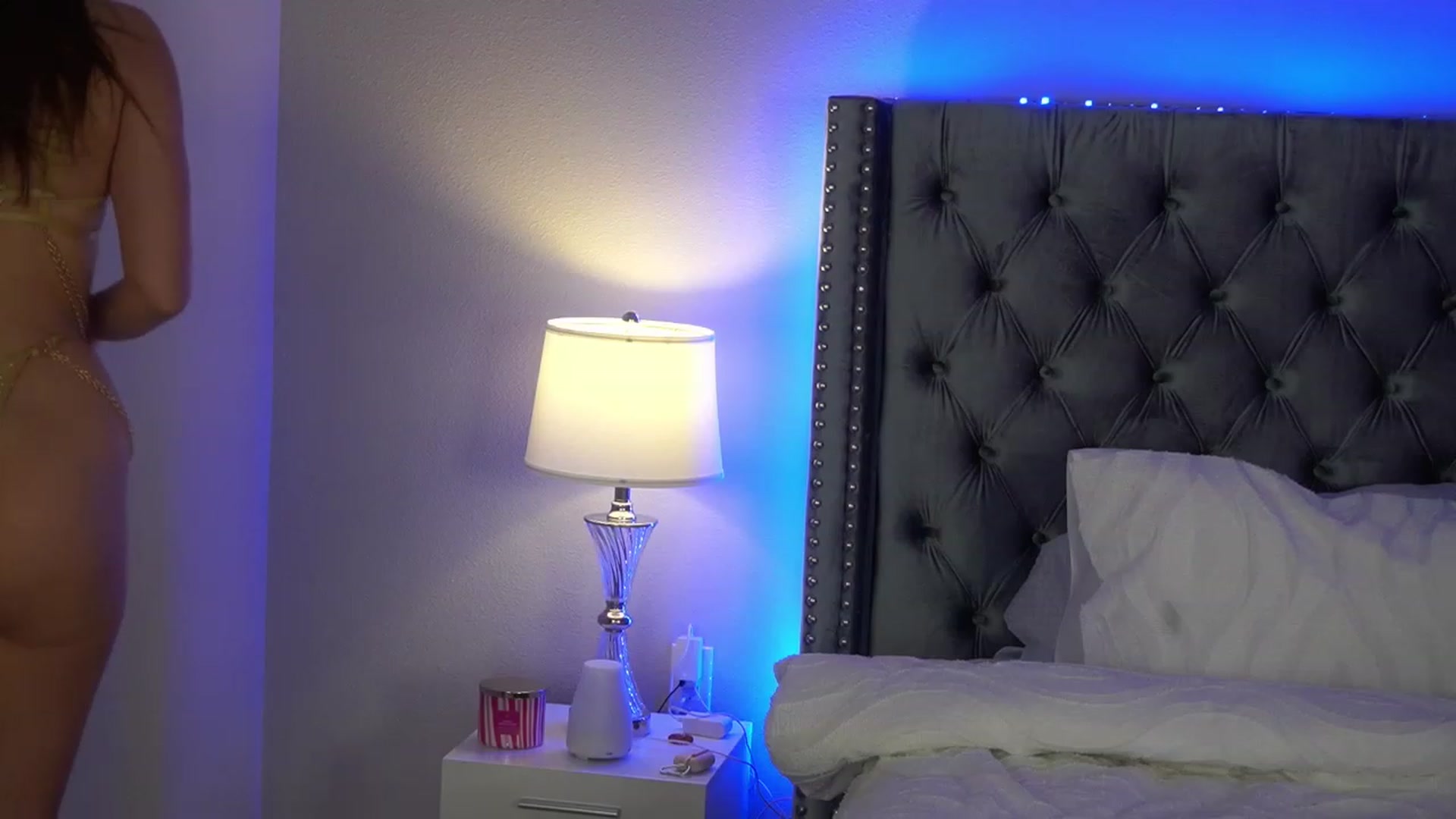 Gallery image thumbnail from Alleksandra_'s myfreecams stream on, 03/07/2023, 18:41 image 7 of 20