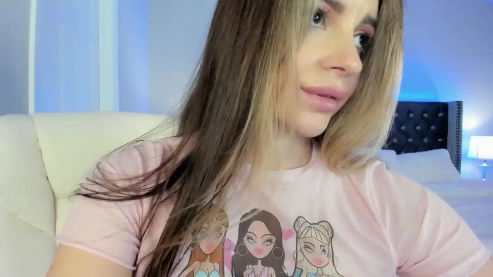 Gallery image thumbnail from Alleksandra_'s myfreecams stream on, 05/07/2023, 18:59 image 15 of 20