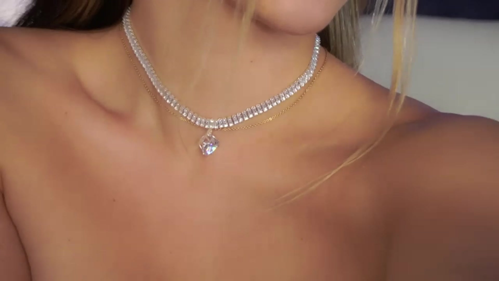 Gallery image thumbnail from Alleksandra_'s myfreecams stream on, 07/26/2023, 20:09 image 19 of 20