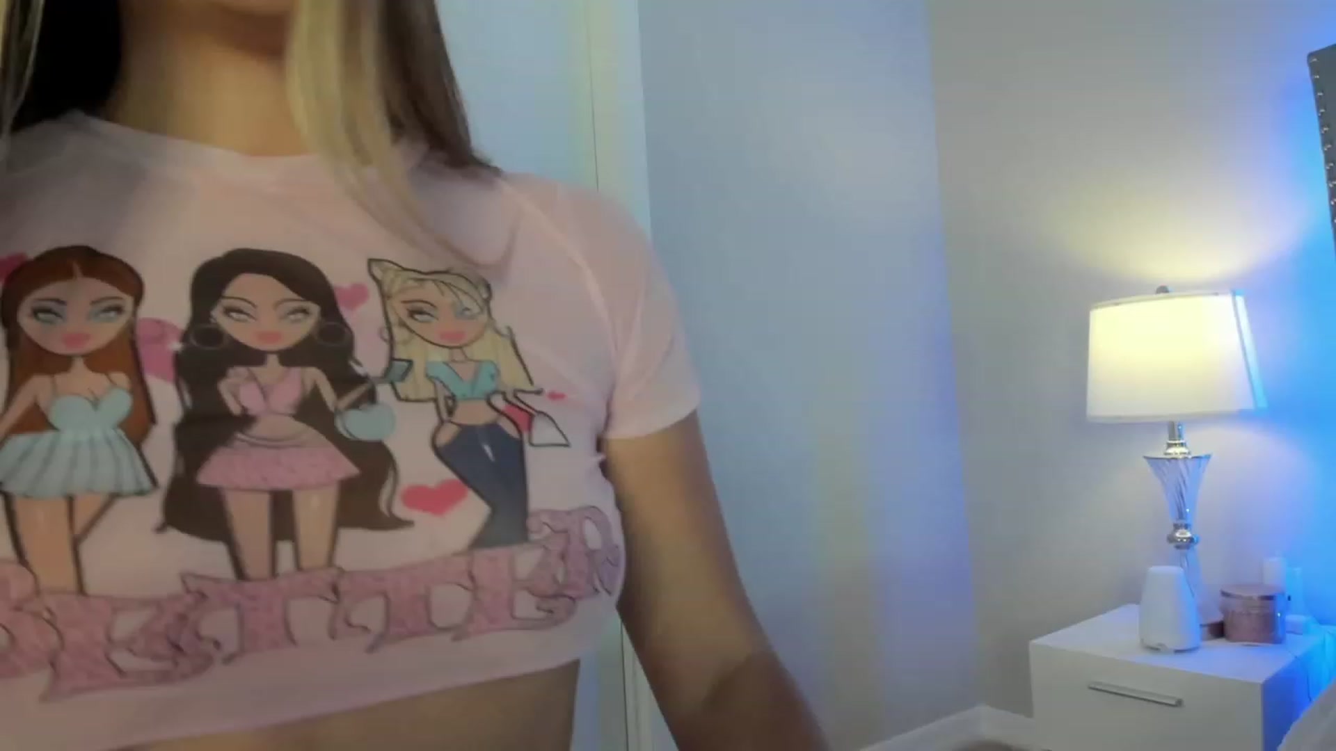 Gallery image thumbnail from Alleksandra_'s myfreecams stream on, 09/13/2023, 18:53 image 5 of 20