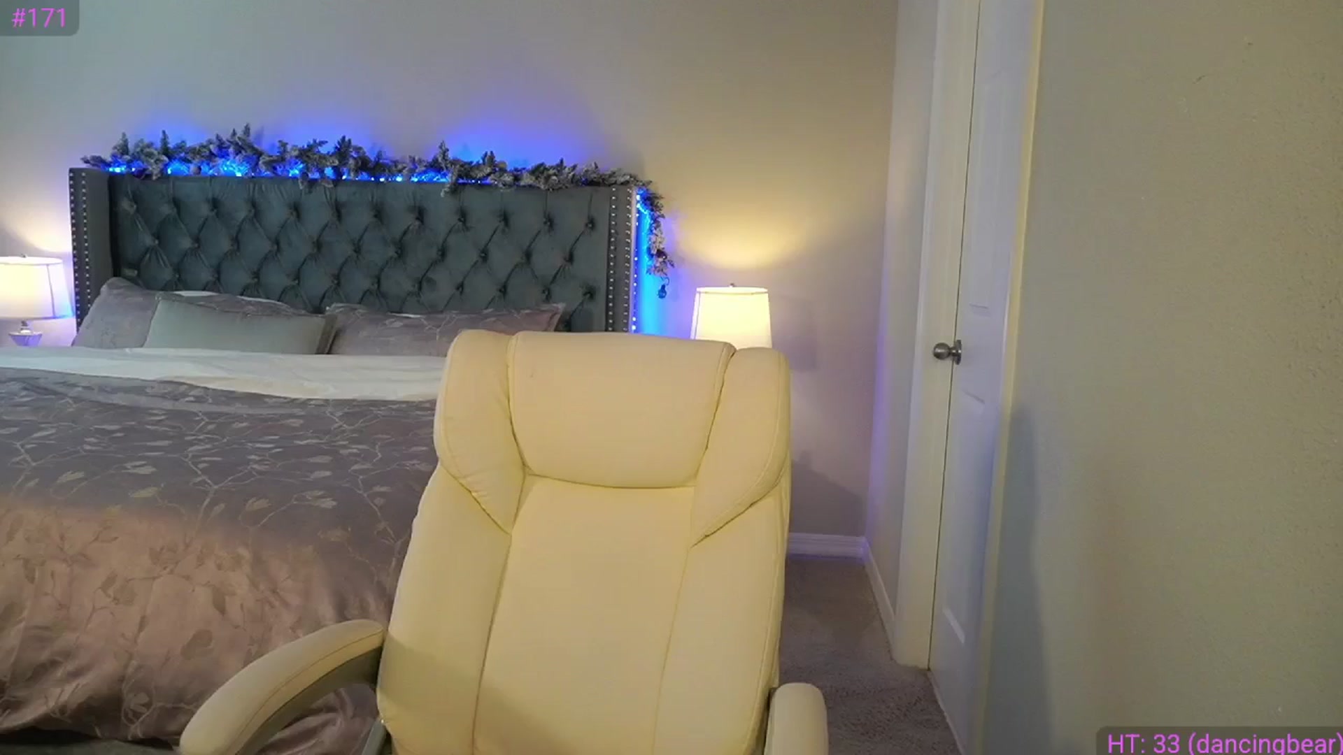 Gallery image thumbnail from Alleksandra_'s myfreecams stream on, 01/17/2025, 20:24 image 14 of 20