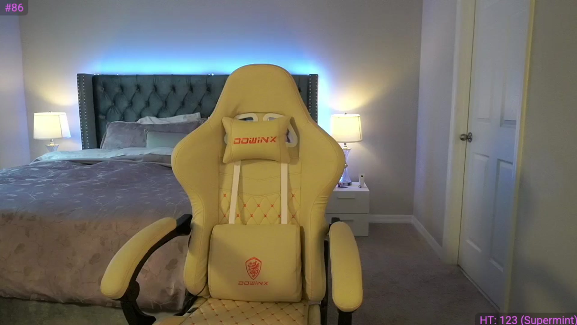 Gallery image thumbnail from Alleksandra_'s myfreecams stream on, 04/27/2025, 18:43 image 10 of 20