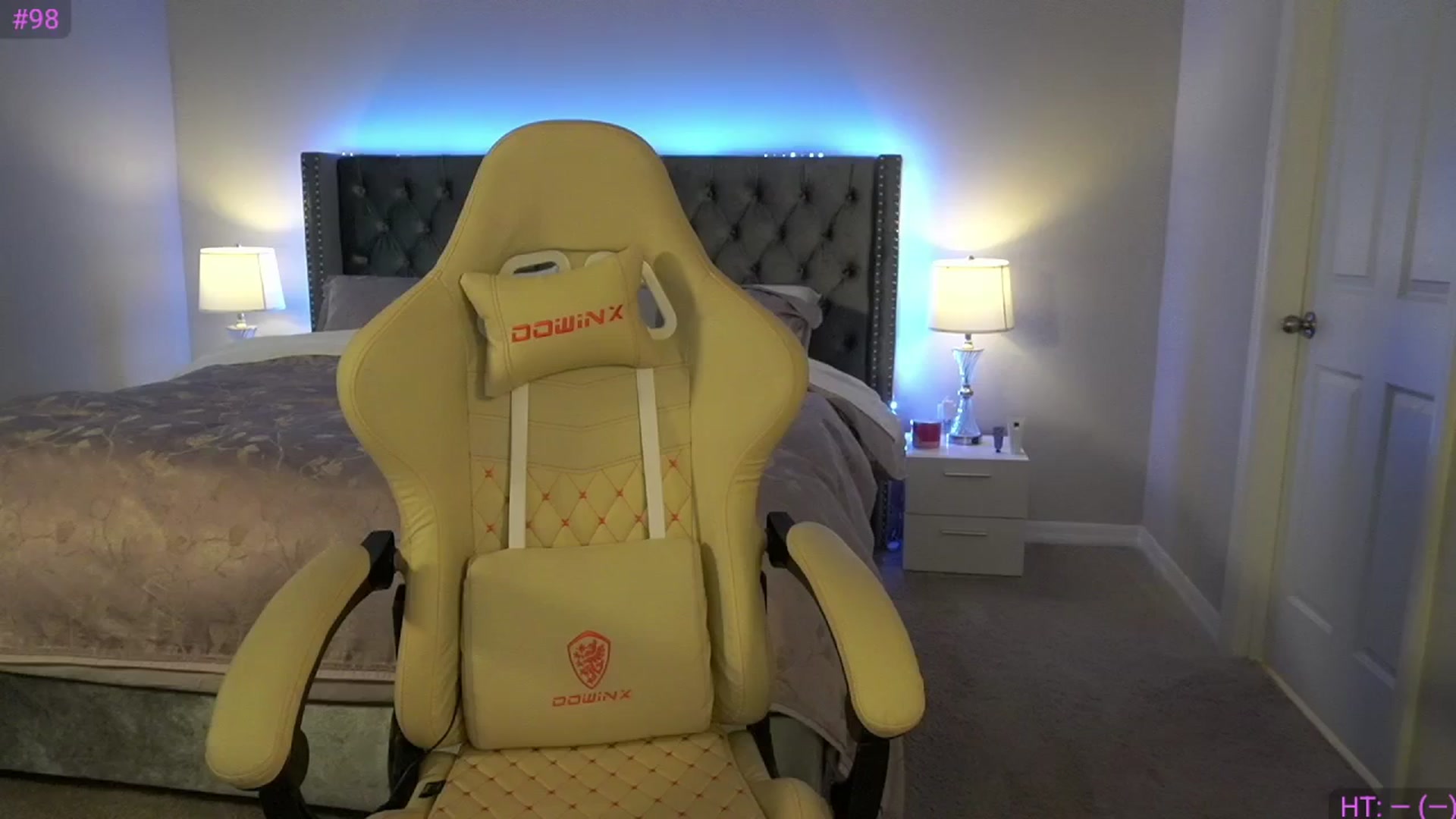 Gallery image thumbnail from Alleksandra_'s myfreecams stream on, 04/29/2025, 21:20 image 20 of 20