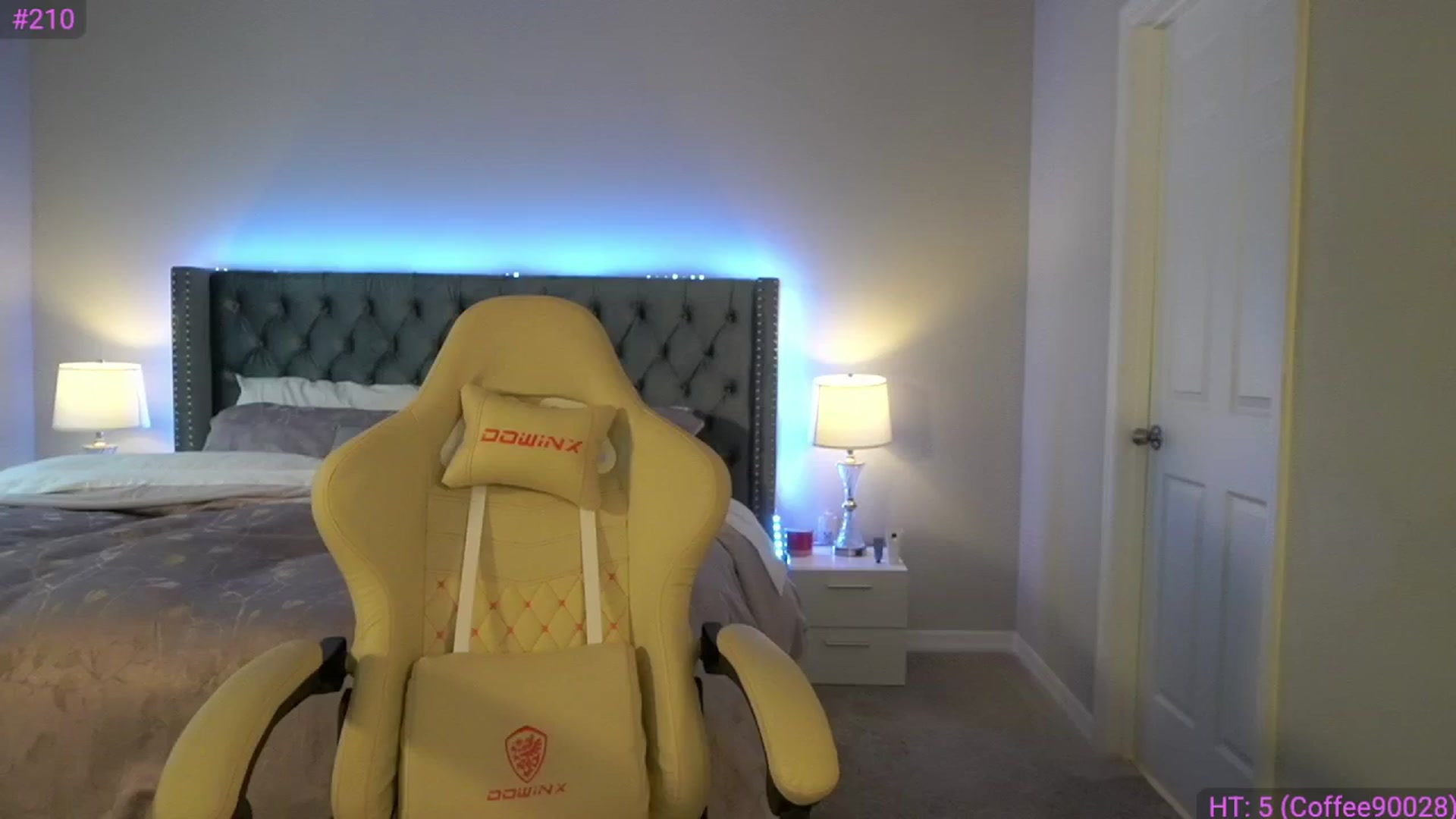 Gallery image thumbnail from Alleksandra_'s myfreecams stream on, 05/15/2025, 23:54 image 8 of 20