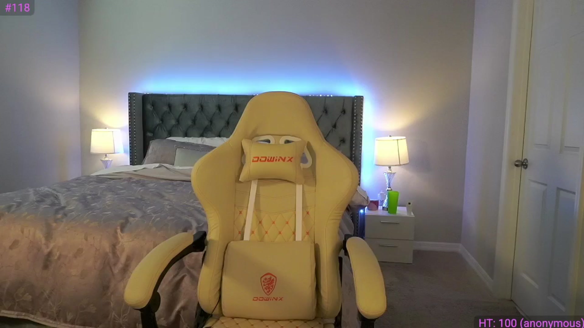 Gallery image thumbnail from Alleksandra_'s myfreecams stream on, 05/21/2025, 20:19 image 8 of 20
