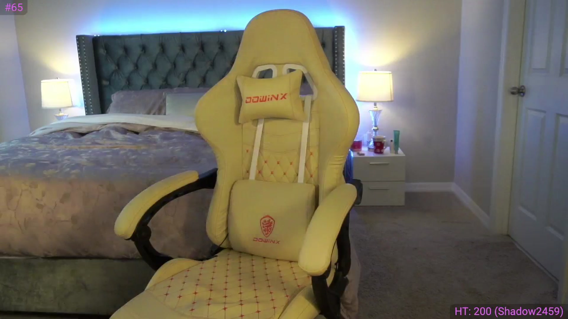 Gallery image thumbnail from Alleksandra_'s myfreecams stream on, 07/08/2025, 23:08 image 15 of 20