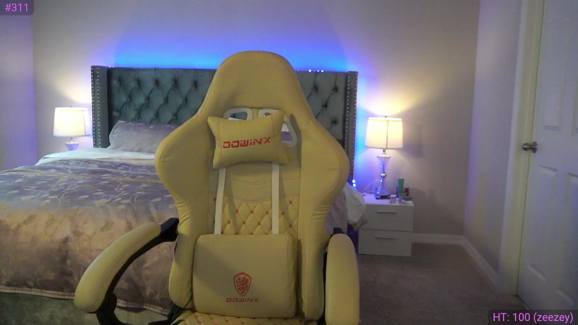 Gallery image thumbnail from Alleksandra_'s myfreecams stream on, 09/05/2025, 19:43 image 12 of 20