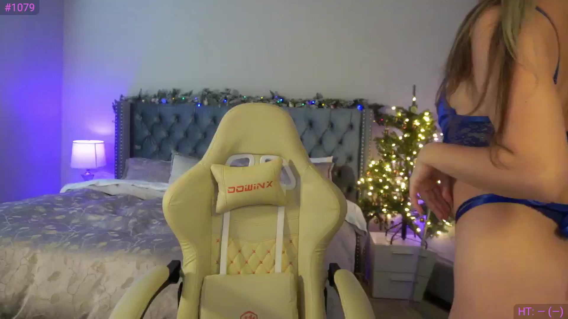 Gallery image thumbnail from Alleksandra_'s myfreecams stream on, 01/02/2026, 20:37 image 15 of 20