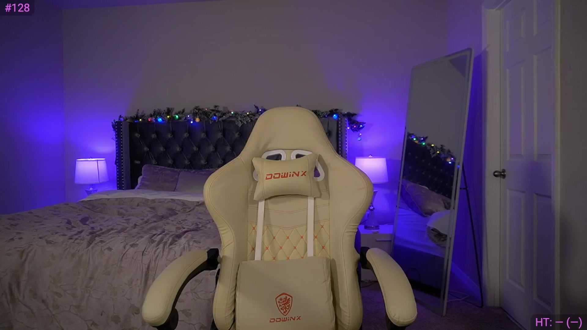Gallery image thumbnail from Alleksandra_'s myfreecams stream on, 01/18/2026, 24:01 image 3 of 20