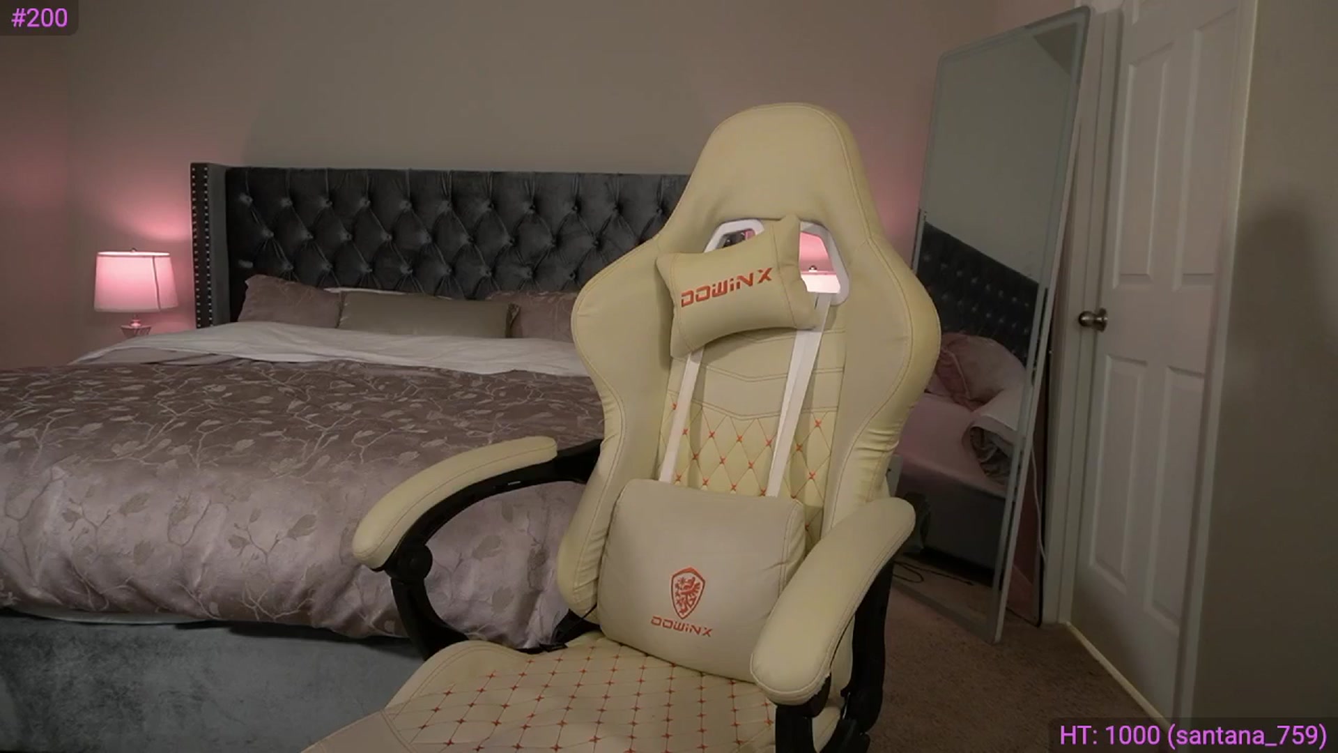 Gallery image thumbnail from Alleksandra_'s myfreecams stream on, 04/22/2026, 01:20 image 10 of 20
