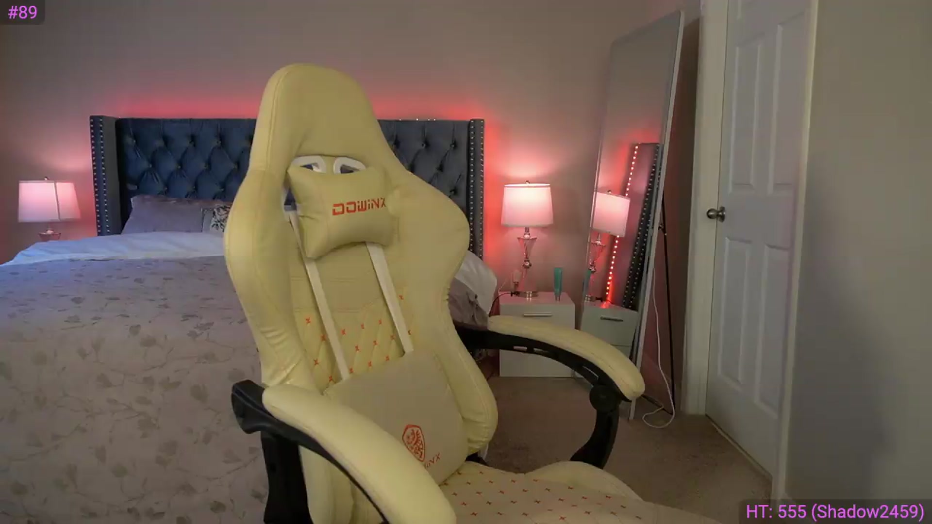 Gallery image thumbnail from Alleksandra_'s myfreecams stream on, 06/27/2026, 22:04 image 13 of 20