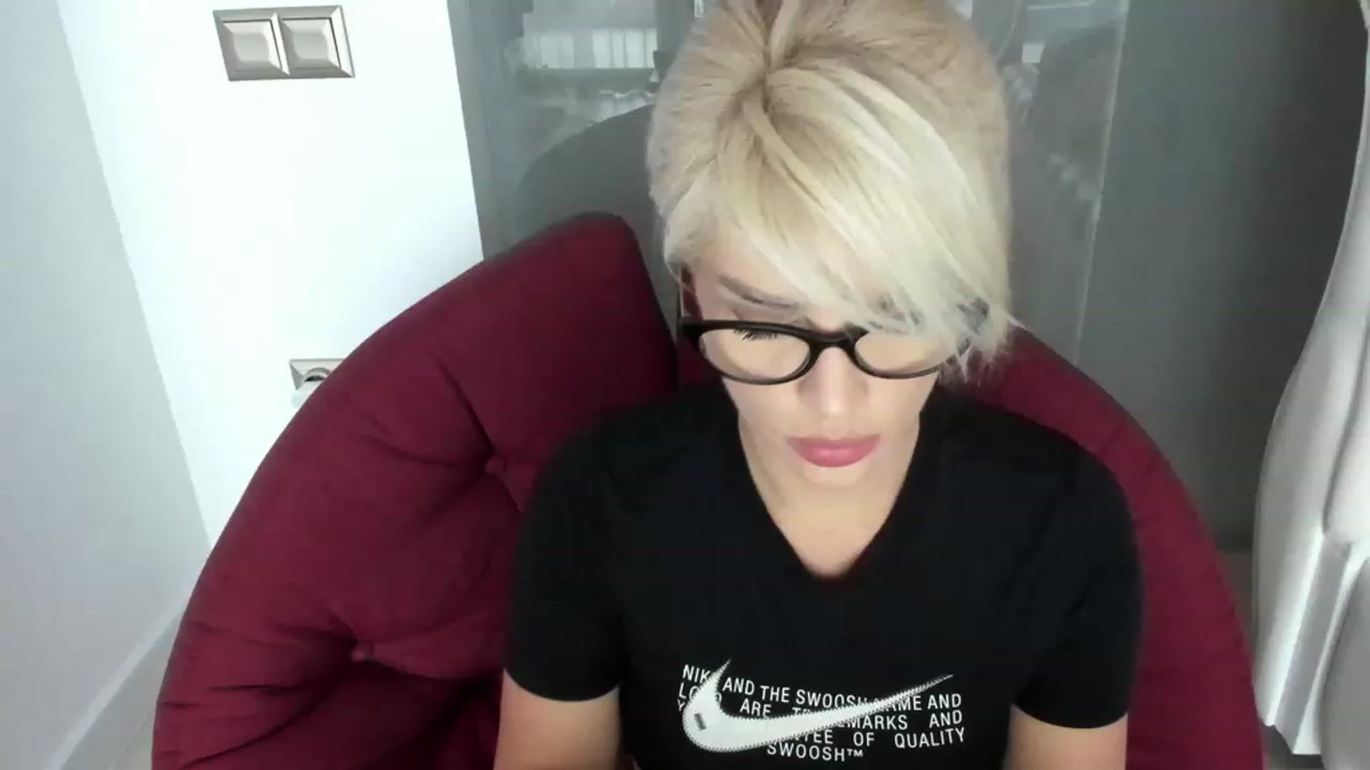 Gallery image thumbnail from Allesia_'s myfreecams stream on, 12/05/2022, 12:23 image 2 of 20