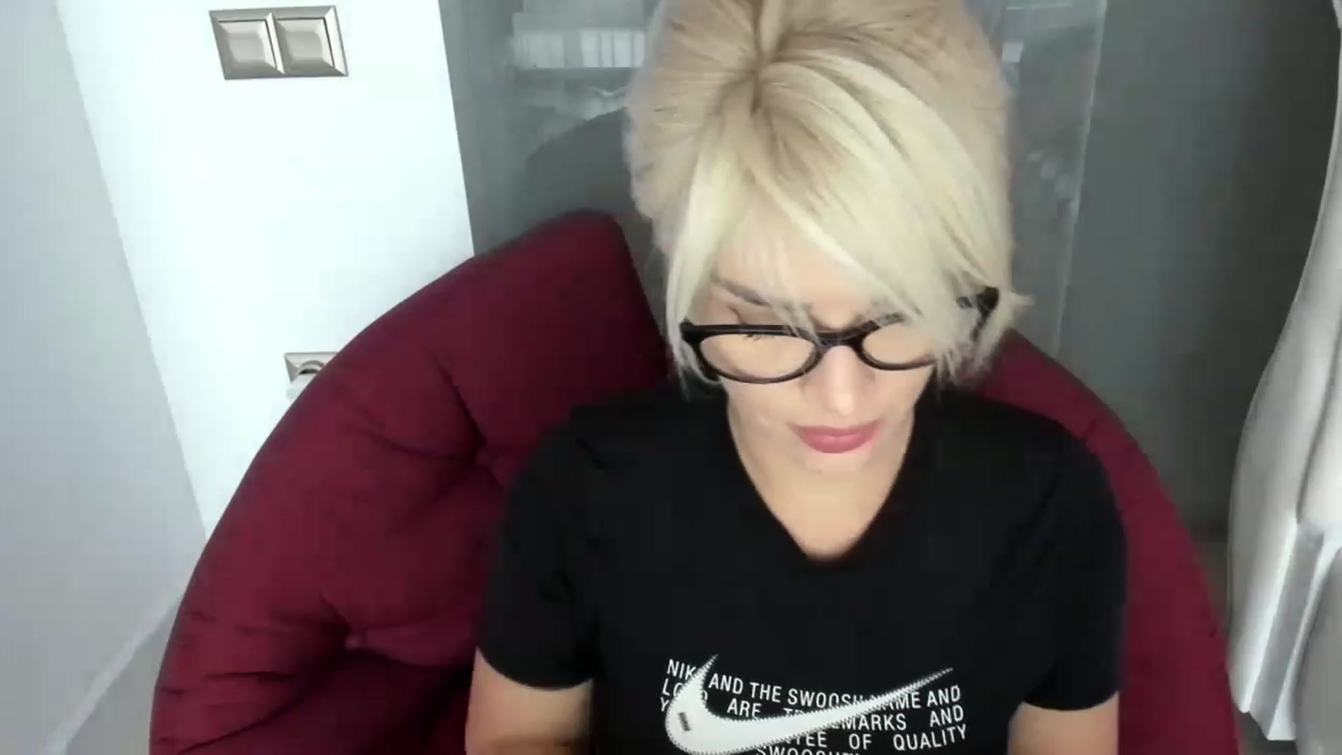 Gallery image thumbnail from Allesia_'s myfreecams stream on, 12/05/2022, 12:23 image 11 of 20