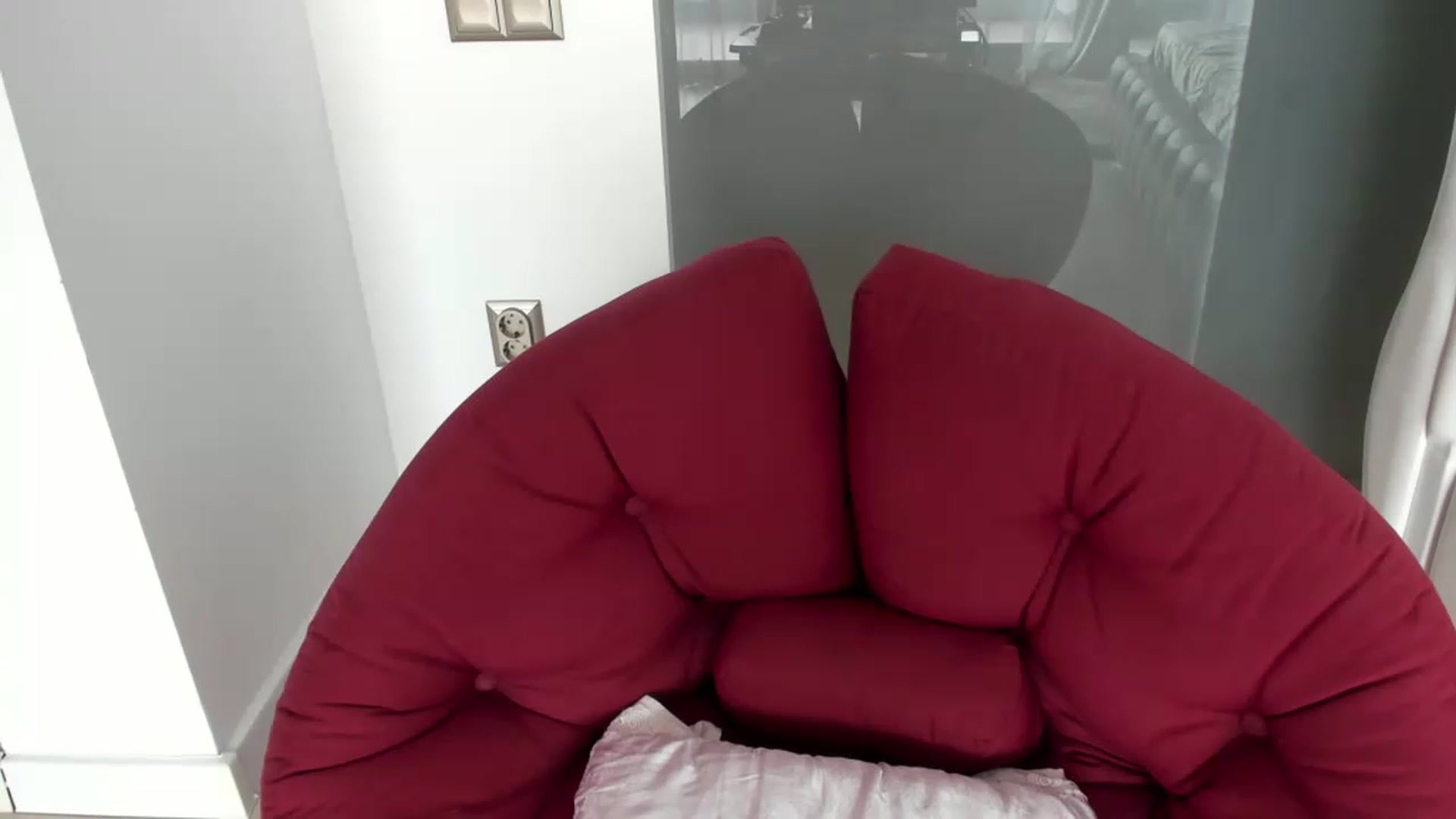 Gallery image thumbnail from Allesia_'s myfreecams stream on, 01/05/2023, 12:11 image 5 of 20