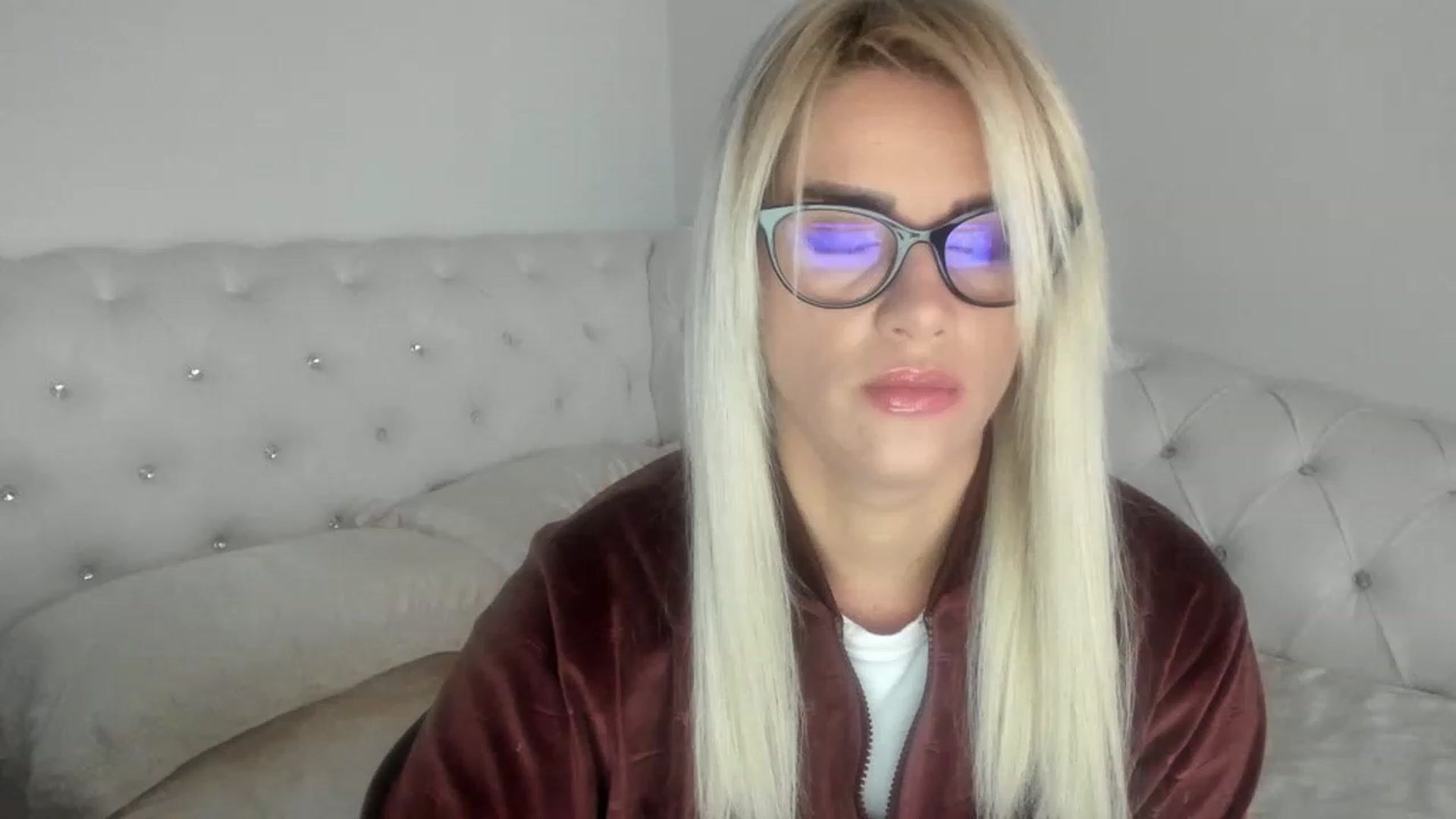 Gallery image thumbnail from Allesia_'s myfreecams stream on, 01/10/2023, 12:12 image 17 of 20