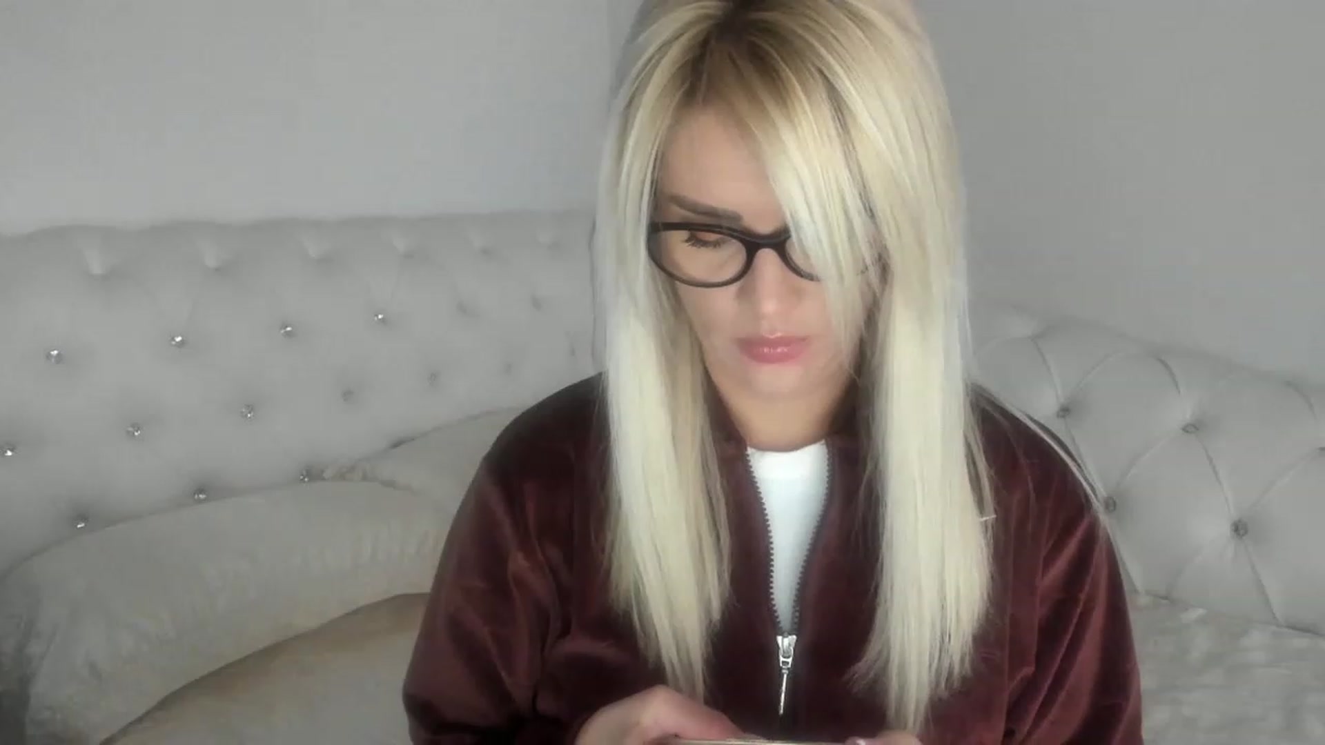 Gallery image thumbnail from Allesia_'s myfreecams stream on, 01/10/2023, 12:12 image 10 of 20