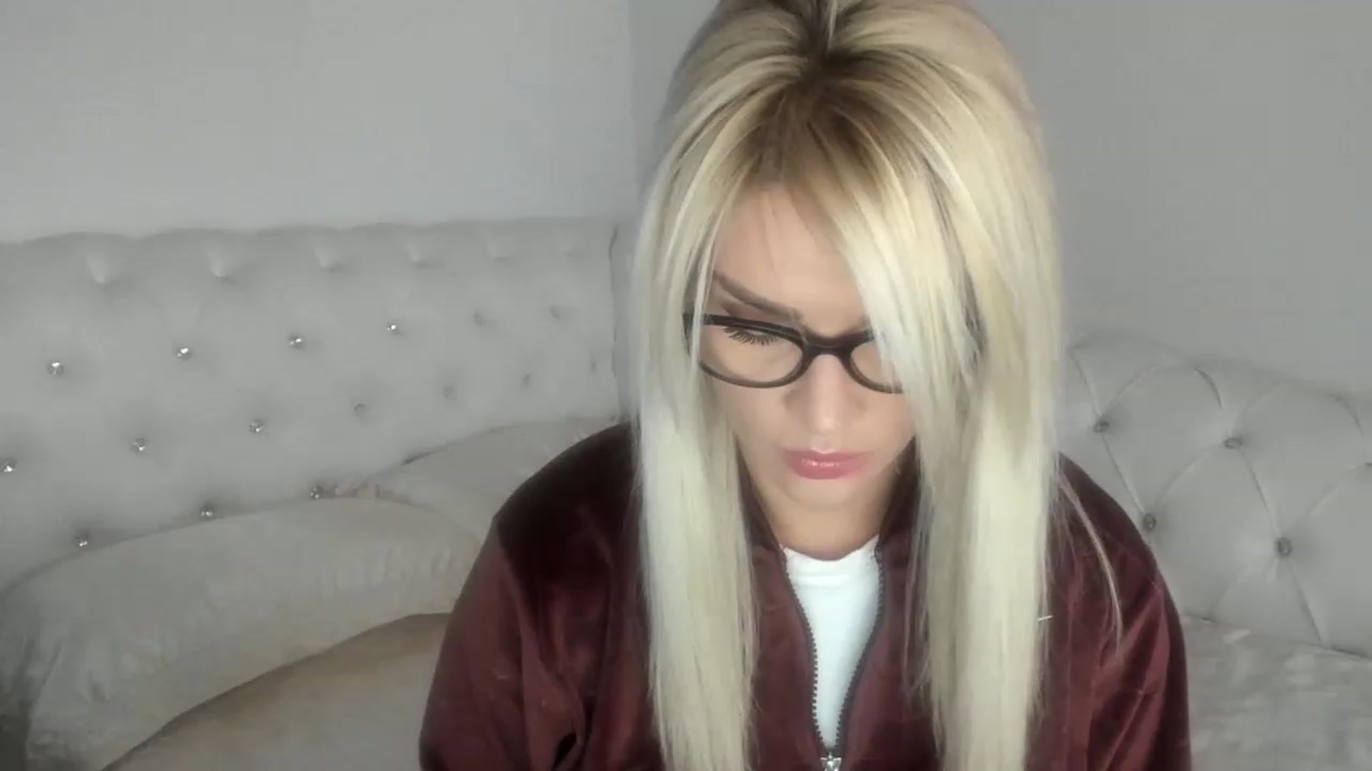 Gallery image thumbnail from Allesia_'s myfreecams stream on, 01/10/2023, 12:12 image 11 of 20
