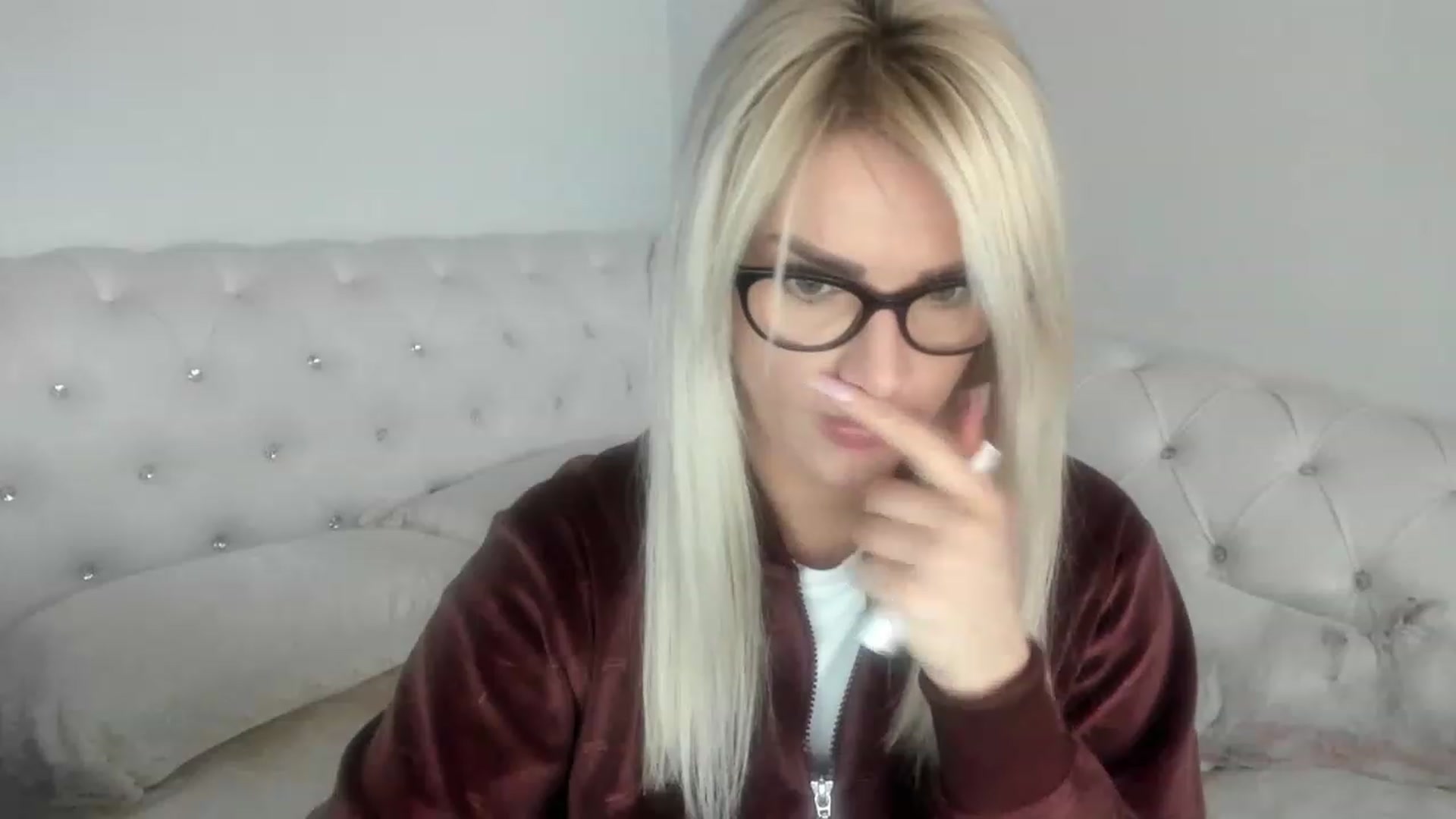 Gallery image thumbnail from Allesia_'s myfreecams stream on, 01/10/2023, 12:12 image 4 of 20