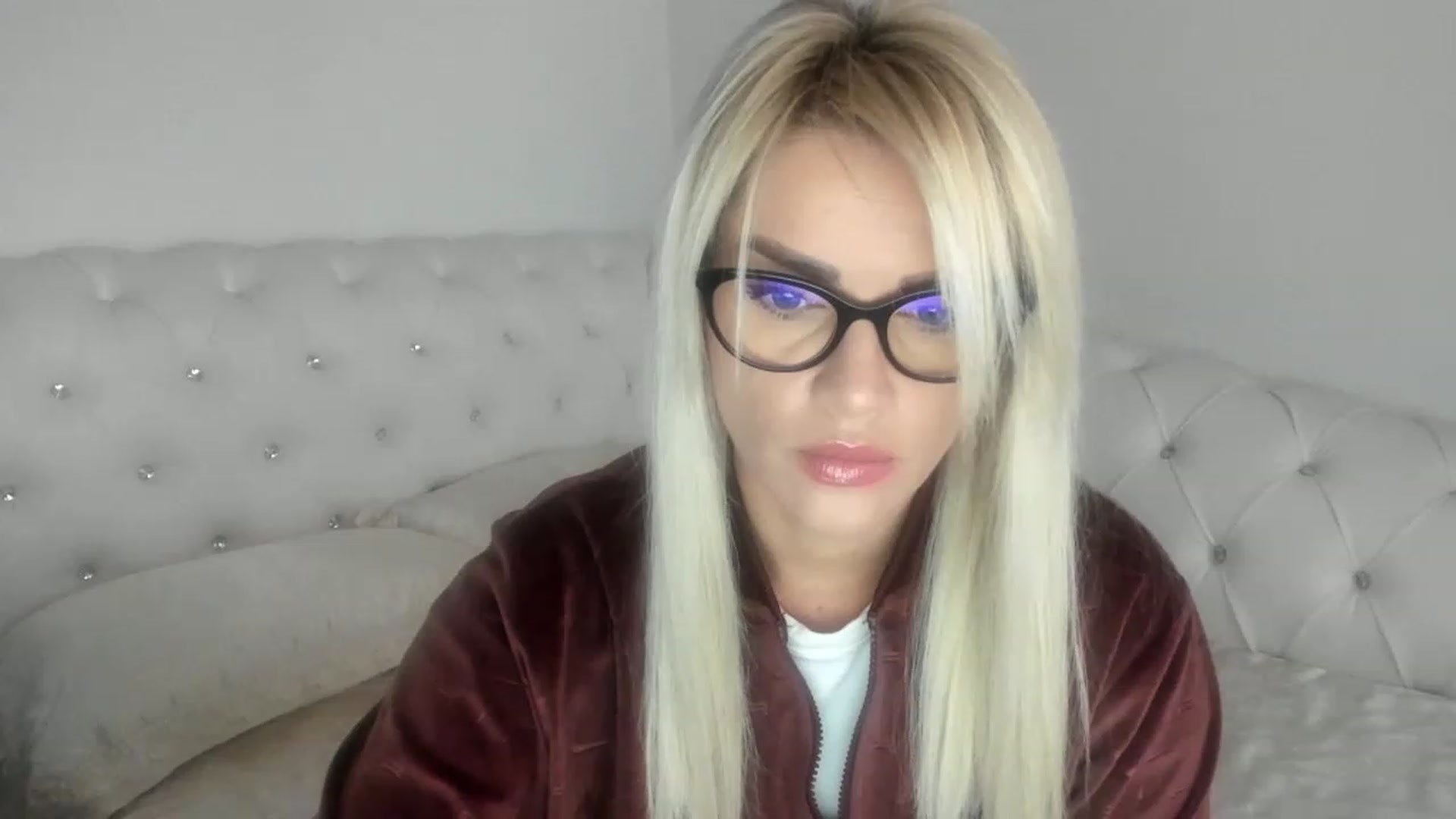 Gallery image thumbnail from Allesia_'s myfreecams stream on, 01/10/2023, 12:12 image 16 of 20