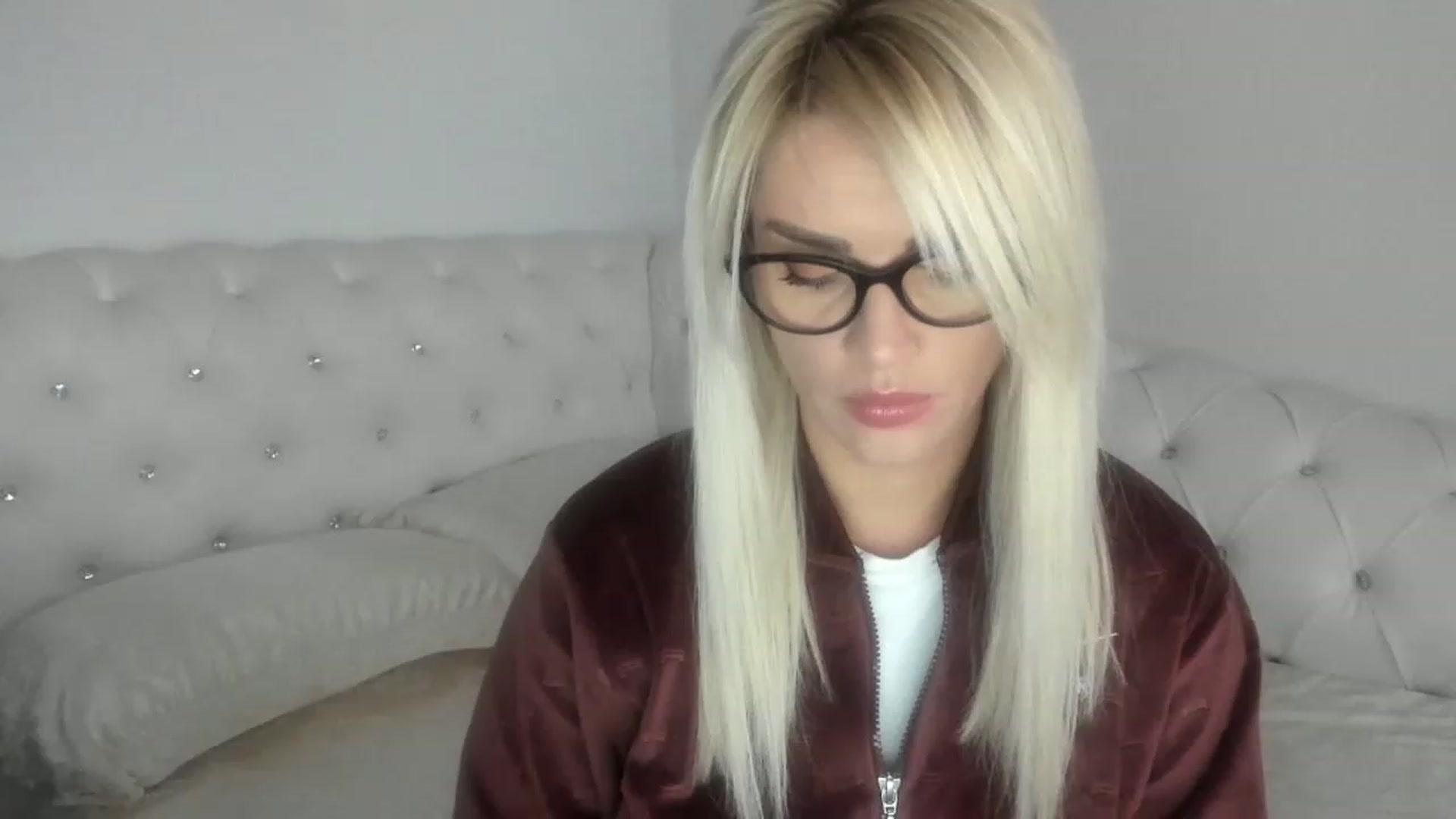 Gallery image thumbnail from Allesia_'s myfreecams stream on, 01/10/2023, 12:12 image 2 of 20