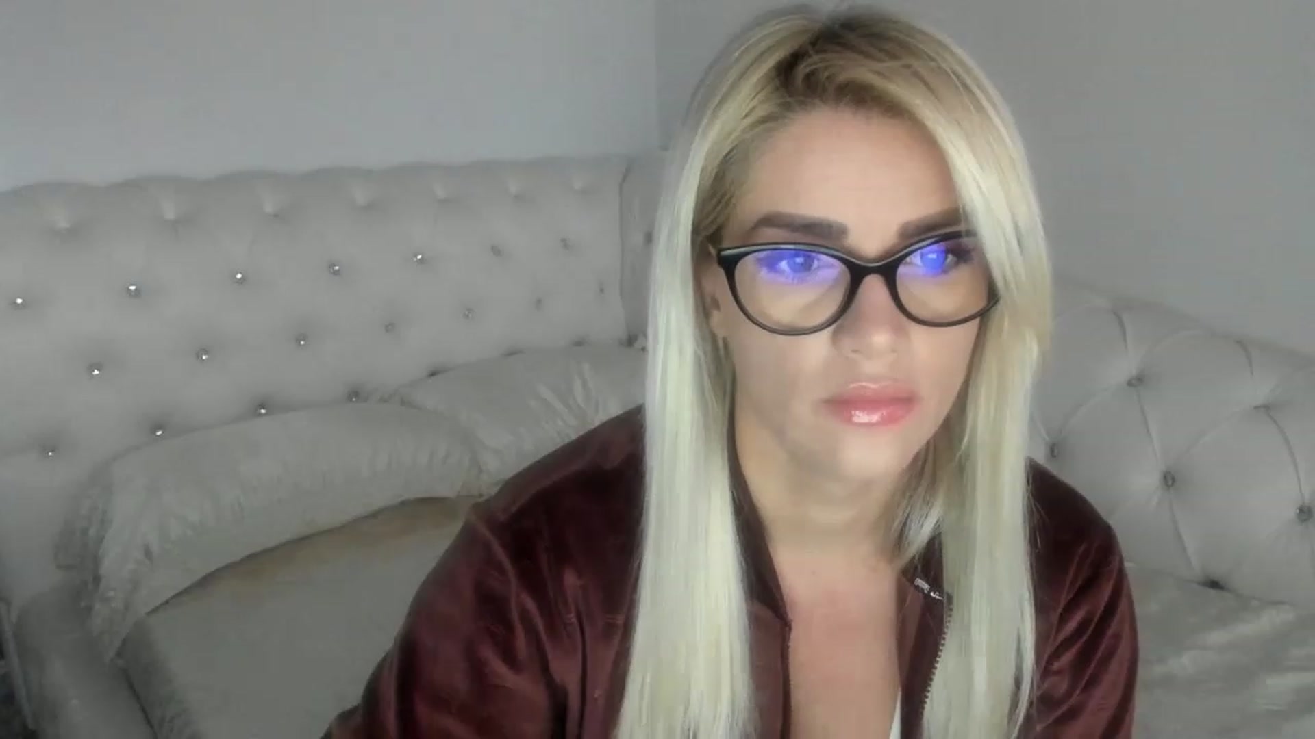 Gallery image thumbnail from Allesia_'s myfreecams stream on, 01/12/2023, 11:41 image 11 of 20