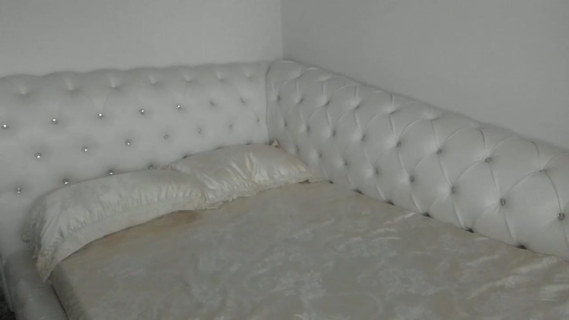 Gallery image thumbnail from Allesia_'s myfreecams stream on, 01/12/2023, 11:58 image 16 of 20