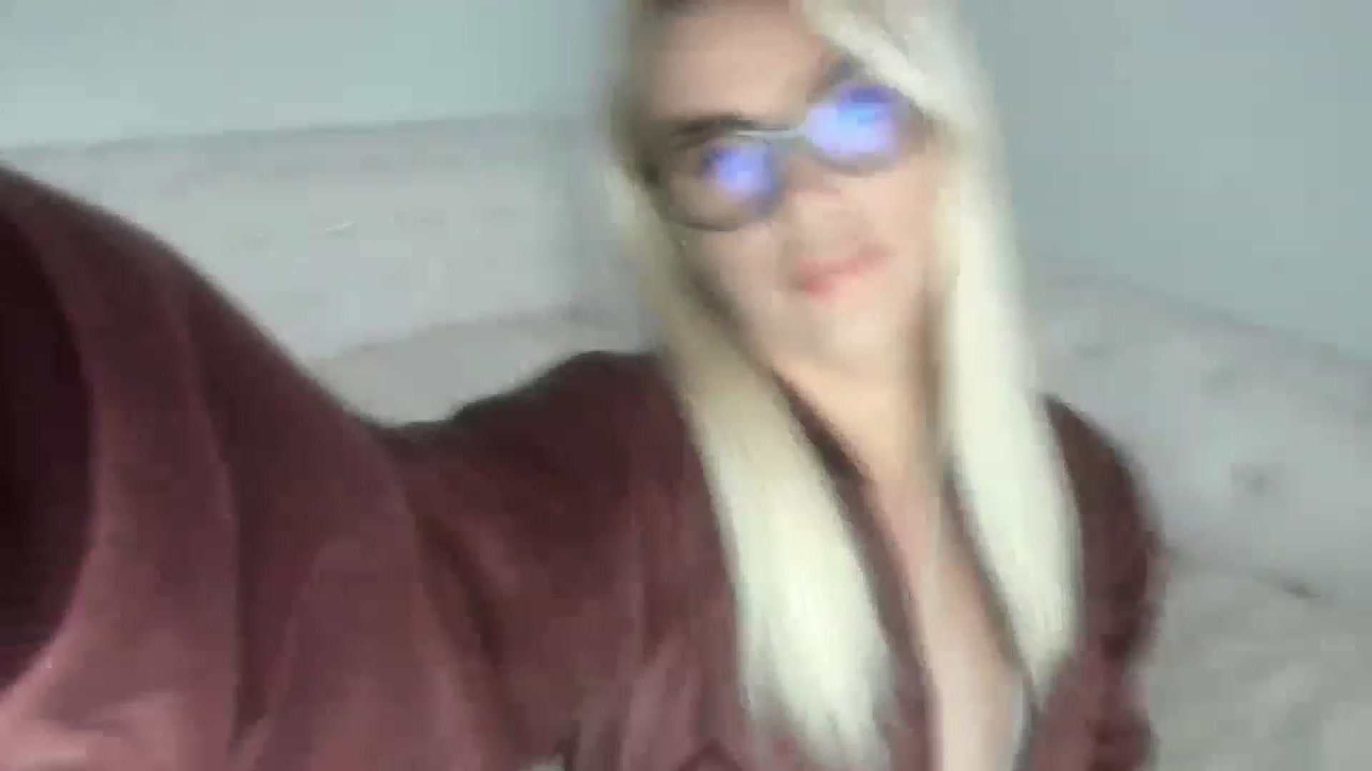 Gallery image thumbnail from Allesia_'s myfreecams stream on, 01/12/2023, 11:58 image 14 of 20