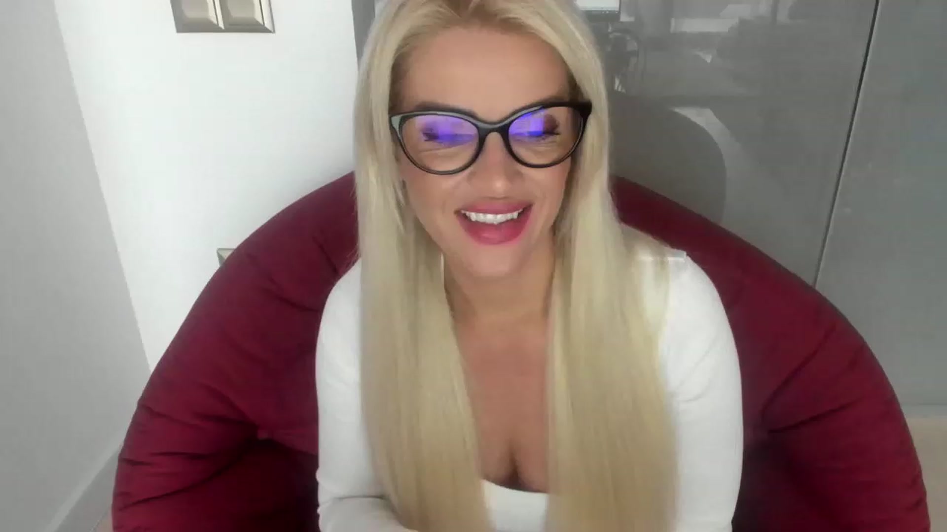 Gallery image thumbnail from Allesia_'s myfreecams stream on, 01/23/2023, 12:35 image 11 of 20