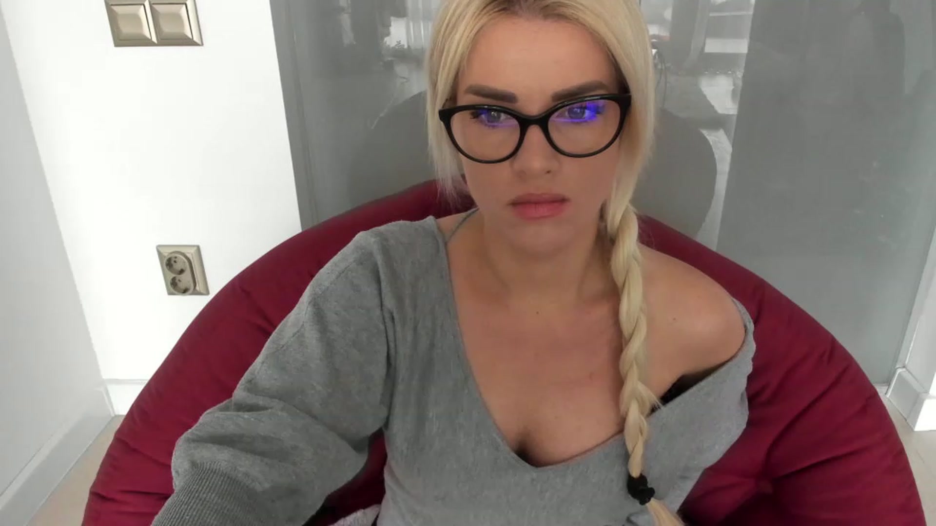 Gallery image thumbnail from Allesia_'s myfreecams stream on, 02/27/2023, 11:59 image 2 of 20