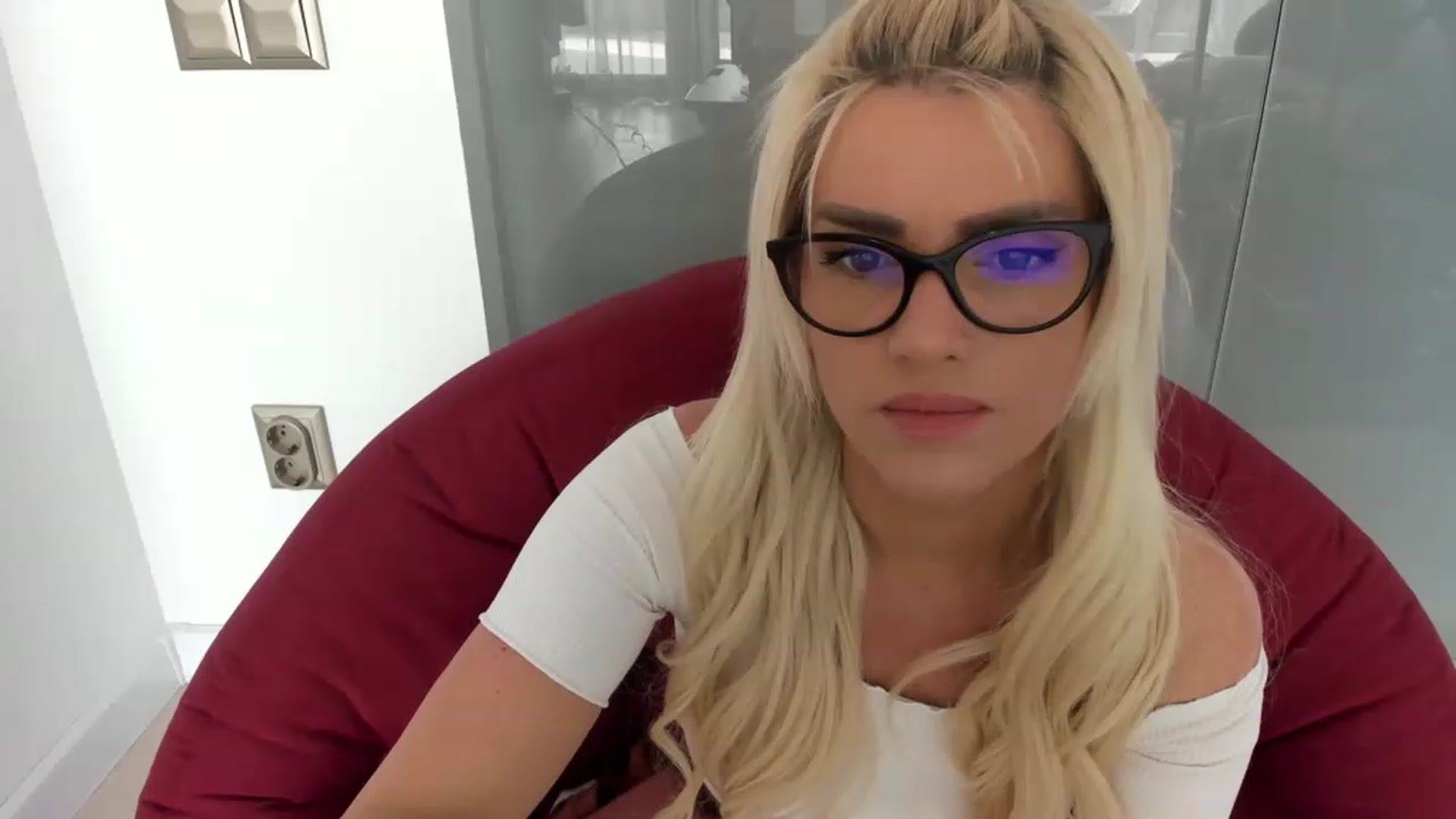 Gallery image thumbnail from Allesia_'s myfreecams stream on, 03/04/2023, 12:03 image 20 of 20