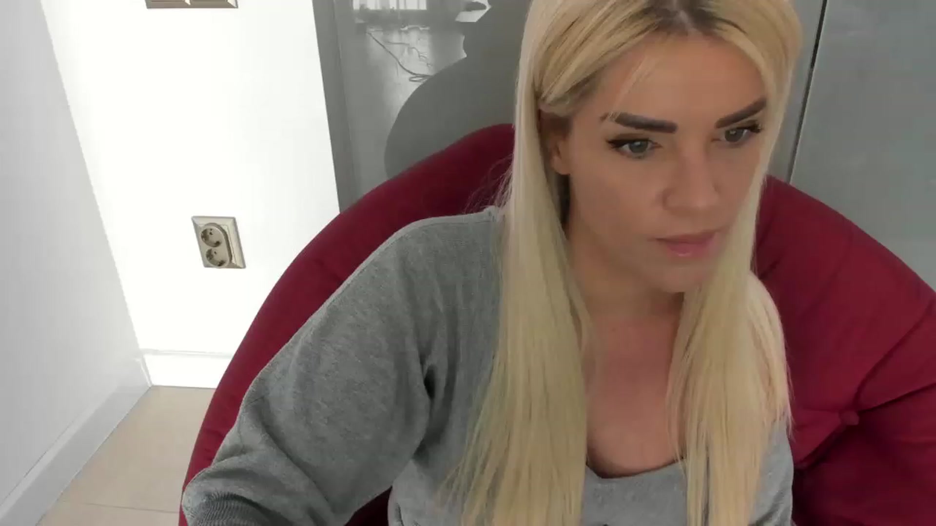 Gallery image thumbnail from Allesia_'s myfreecams stream on, 03/11/2023, 11:04 image 16 of 20