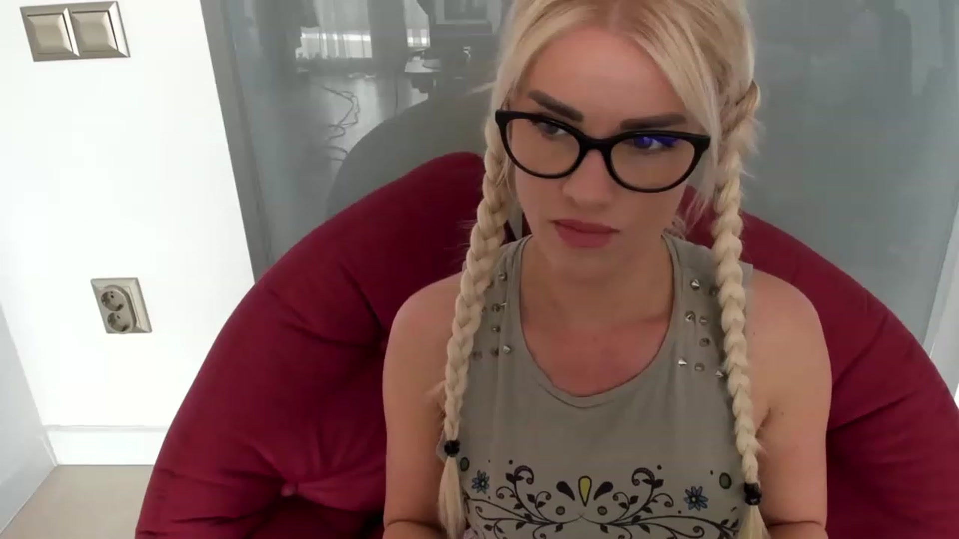 Gallery image thumbnail from Allesia_'s myfreecams stream on, 03/20/2023, 12:13 image 14 of 20