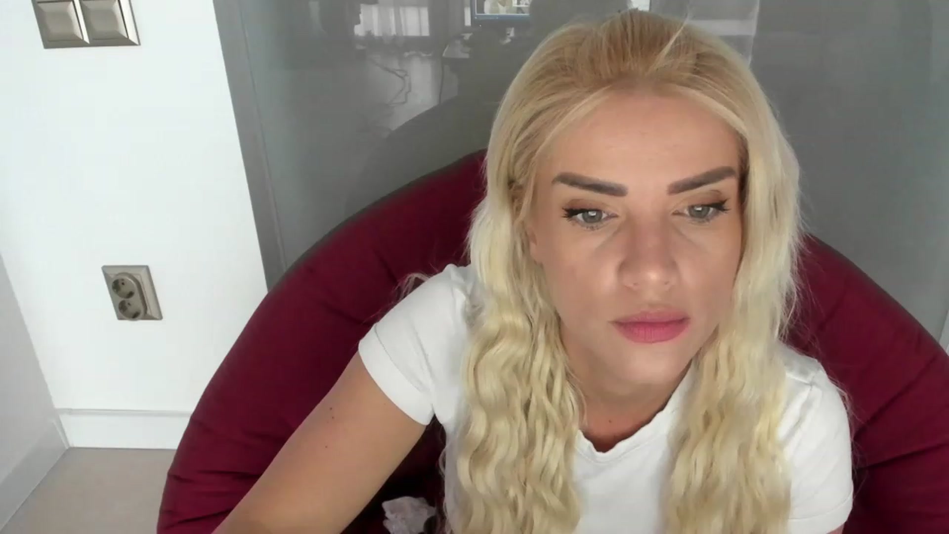 Gallery image thumbnail from Allesia_'s myfreecams stream on, 03/22/2023, 11:28 image 6 of 20