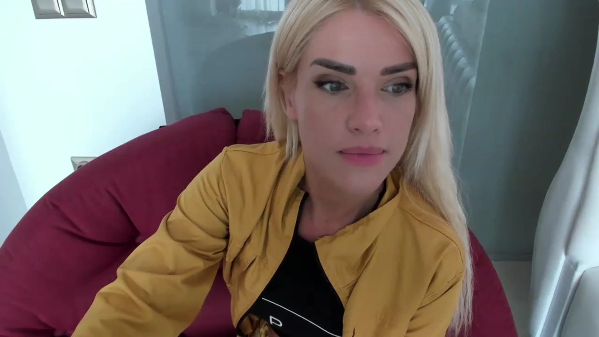 Gallery image thumbnail from Allesia_'s myfreecams stream on, 05/19/2023, 11:47 image 16 of 20