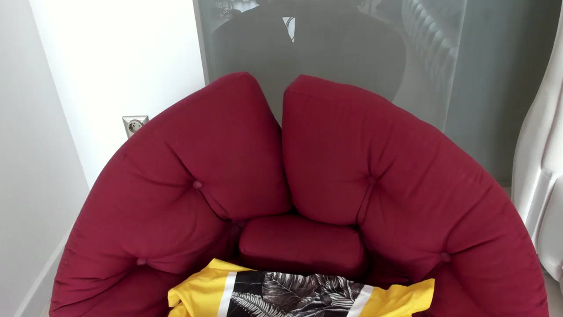 Gallery image thumbnail from Allesia_'s myfreecams stream on, 09/01/2023, 10:58 image 9 of 20