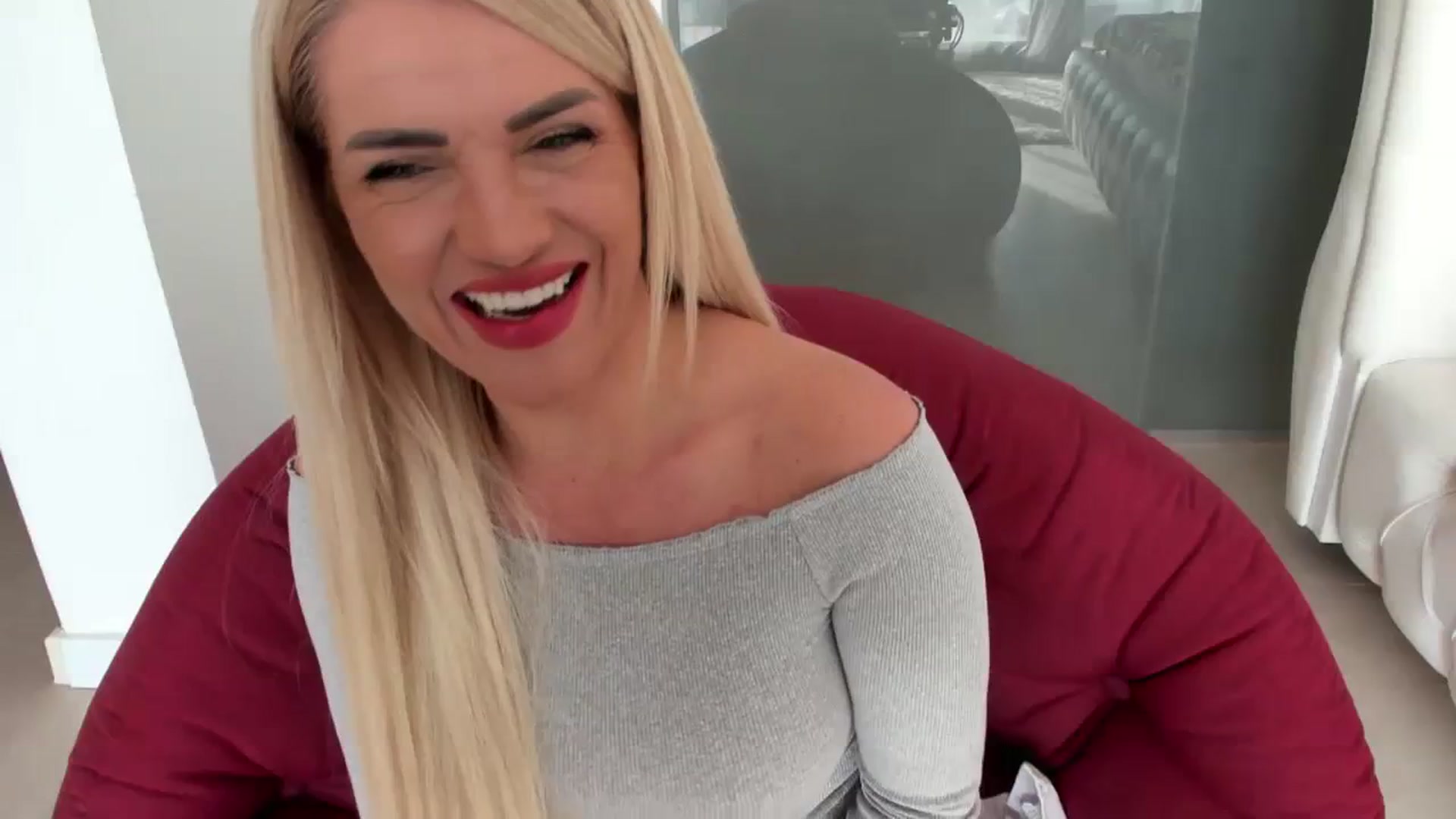 Gallery image thumbnail from Allesia_'s myfreecams stream on, 01/15/2024, 11:40 image 6 of 20