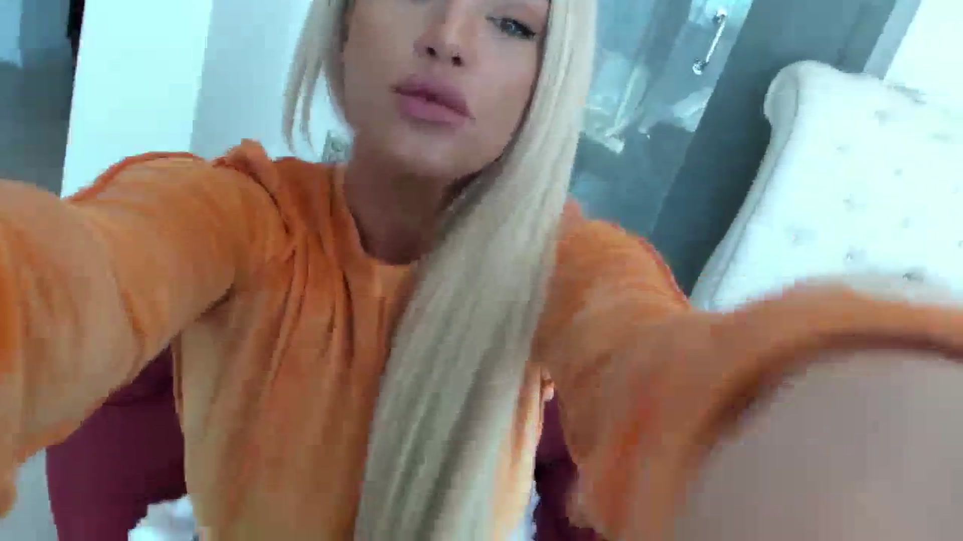 Gallery image thumbnail from Allesia_'s myfreecams stream on, 01/26/2024, 11:30 image 6 of 20