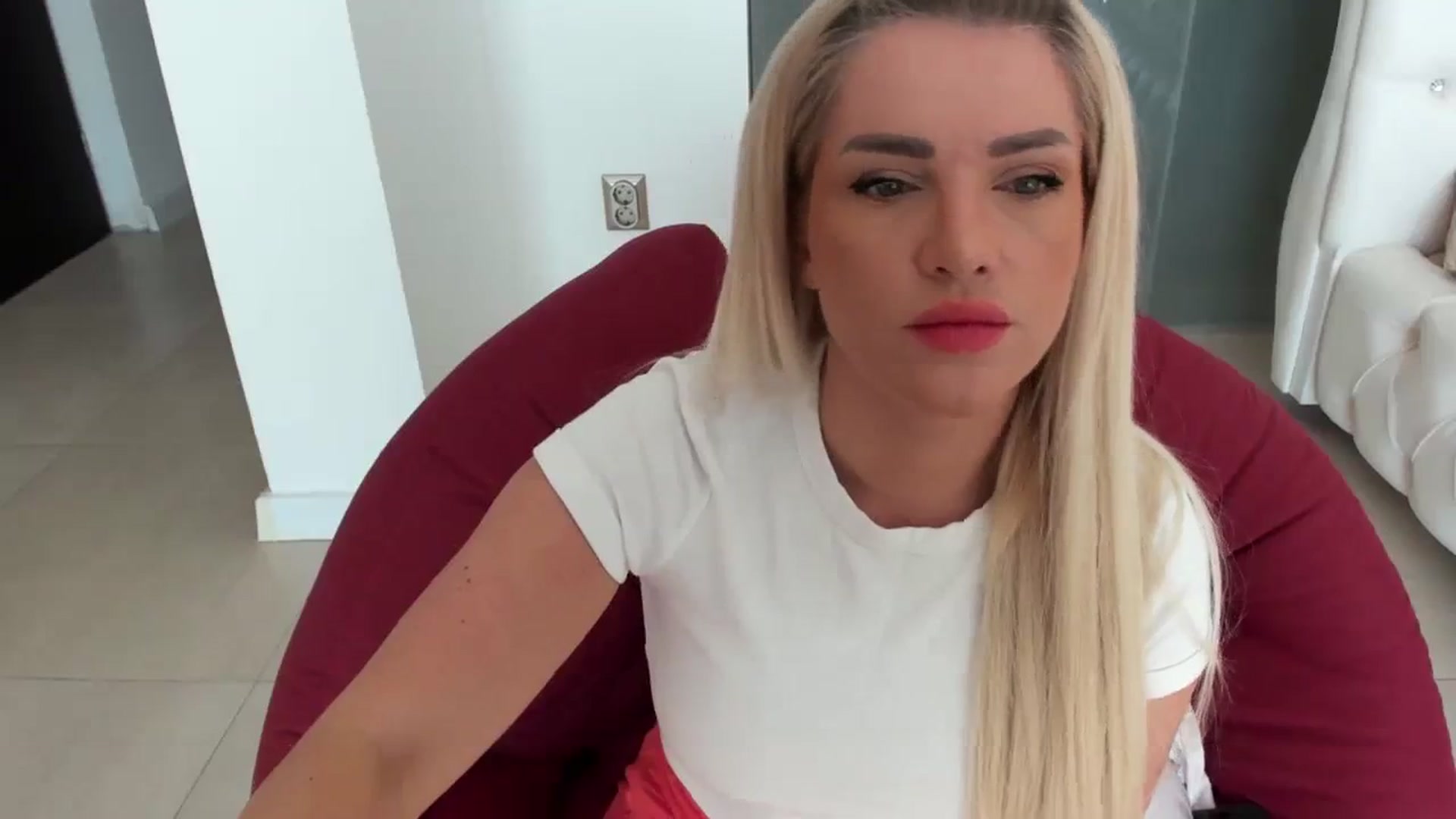 Gallery image thumbnail from Allesia_'s myfreecams stream on, 01/31/2024, 10:52 image 13 of 20