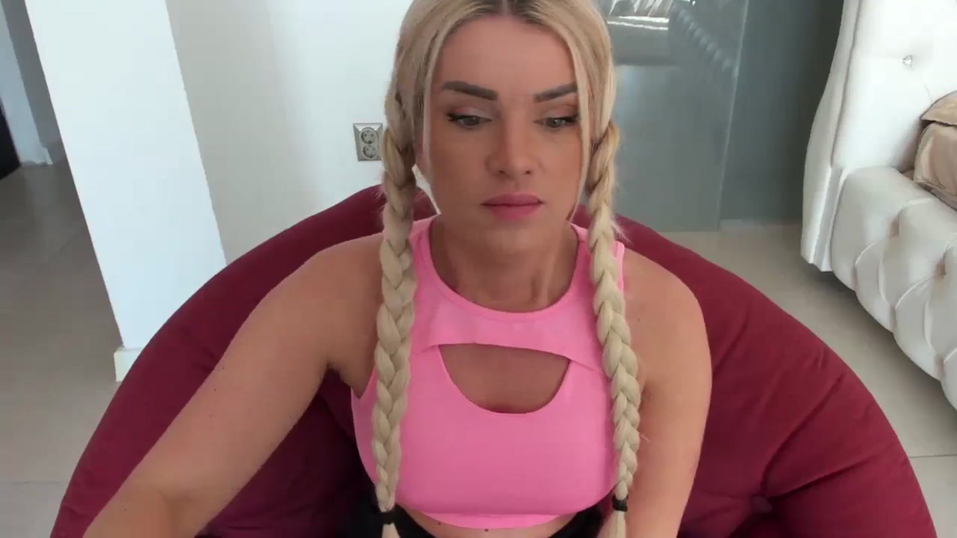 Gallery image thumbnail from Allesia_'s myfreecams stream on, 02/01/2024, 11:58 image 3 of 20