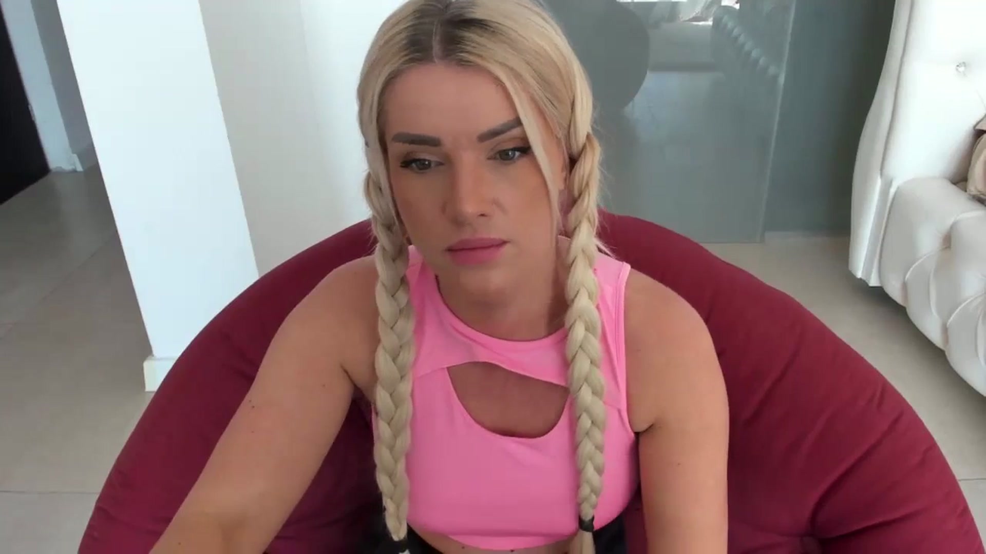 Gallery image thumbnail from Allesia_'s myfreecams stream on, 02/01/2024, 11:58 image 18 of 20
