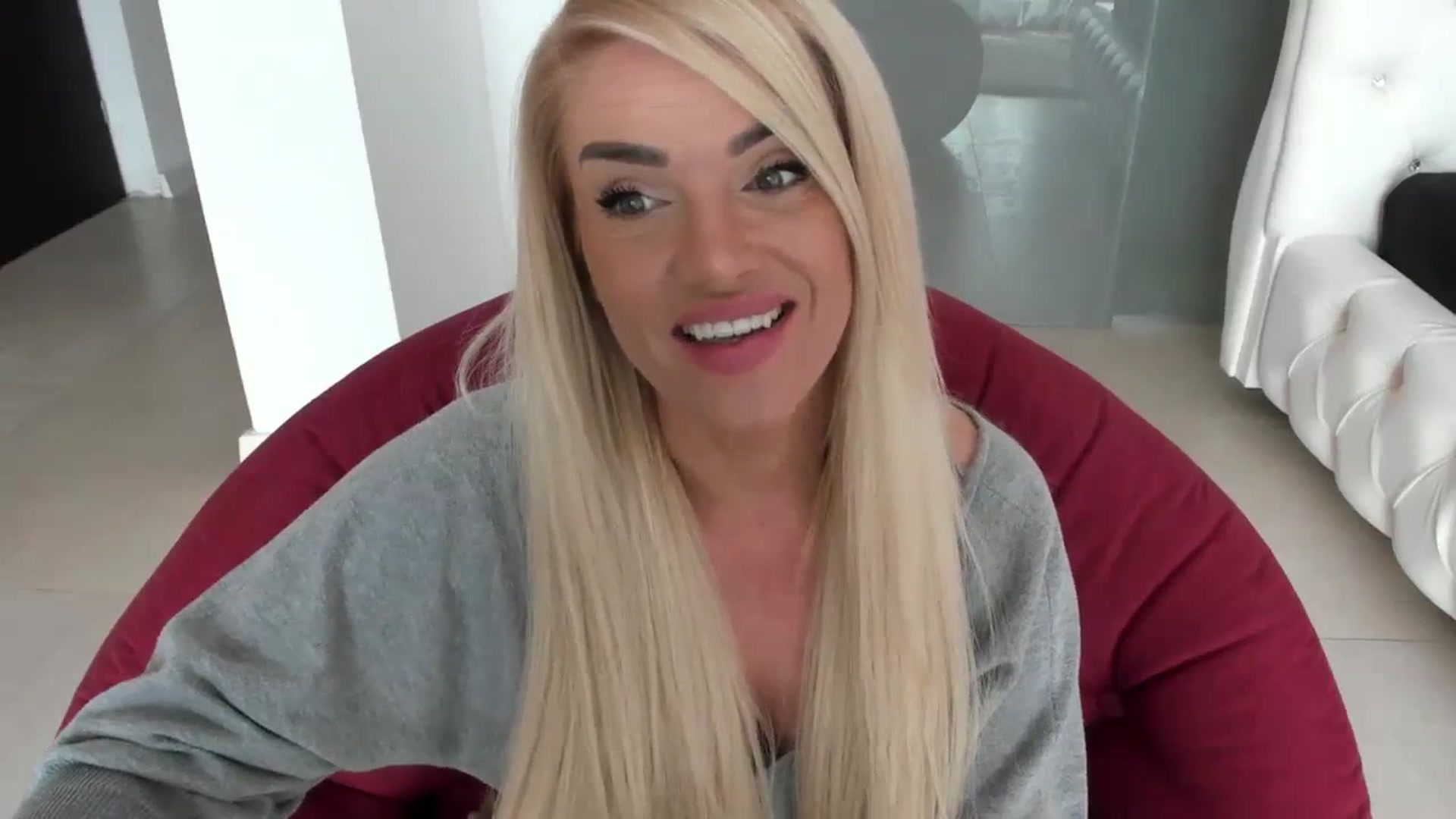 Gallery image thumbnail from Allesia_'s myfreecams stream on, 02/10/2024, 11:41 image 19 of 20