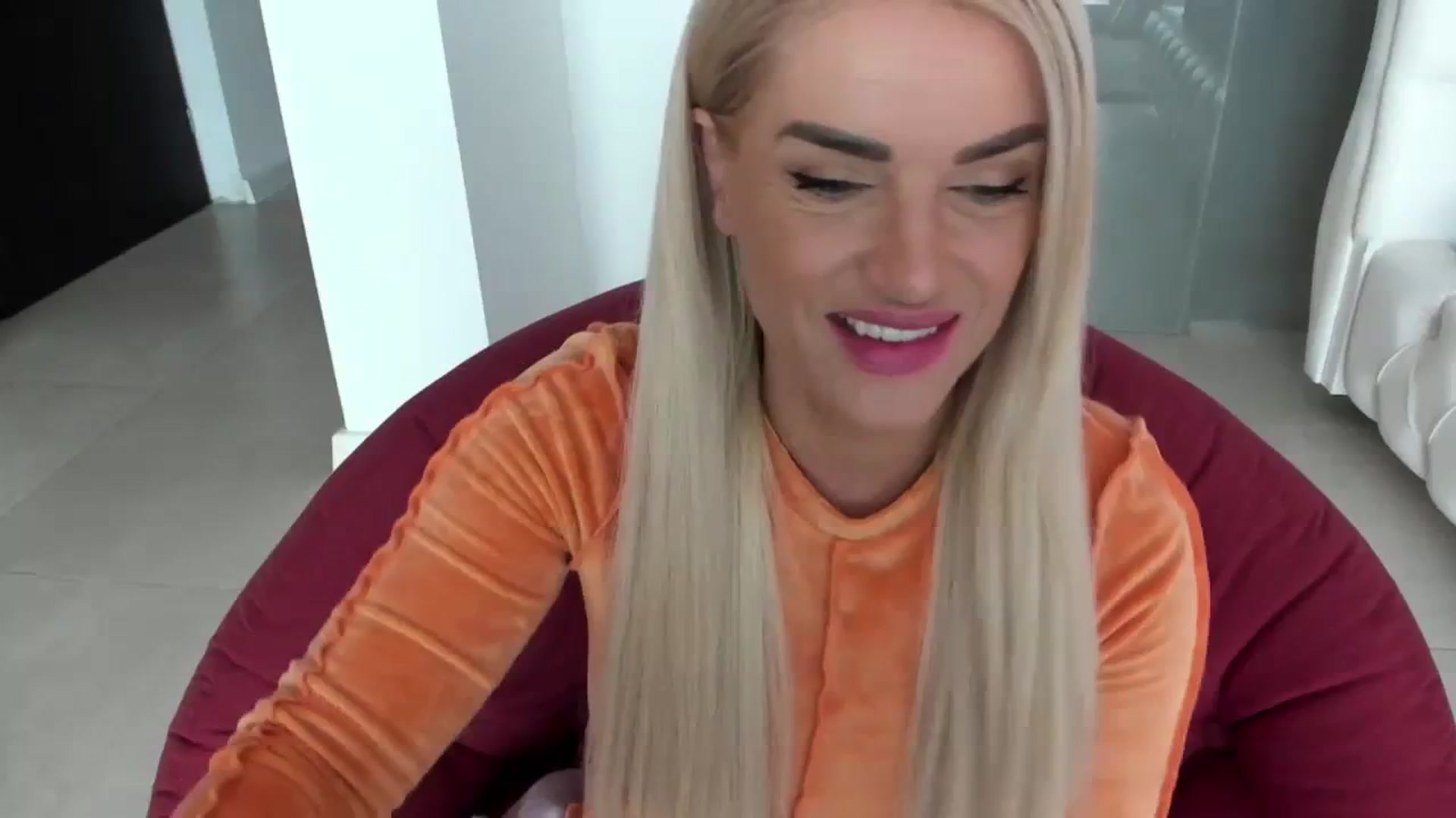 Gallery image thumbnail from Allesia_'s myfreecams stream on, 02/11/2024, 11:28 image 1 of 20