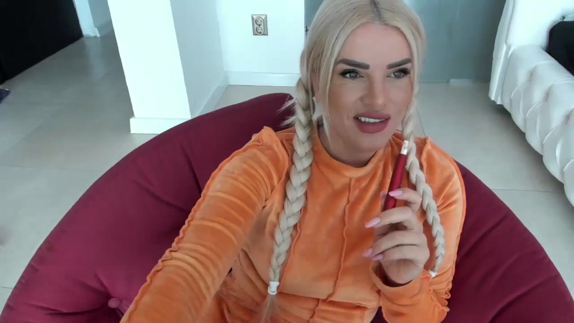 Gallery image thumbnail from Allesia_'s myfreecams stream on, 02/21/2024, 11:46 image 12 of 20