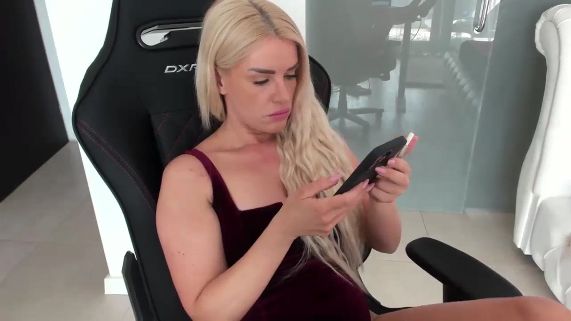 Gallery image thumbnail from Allesia_'s myfreecams stream on, 02/27/2024, 10:49 image 2 of 20